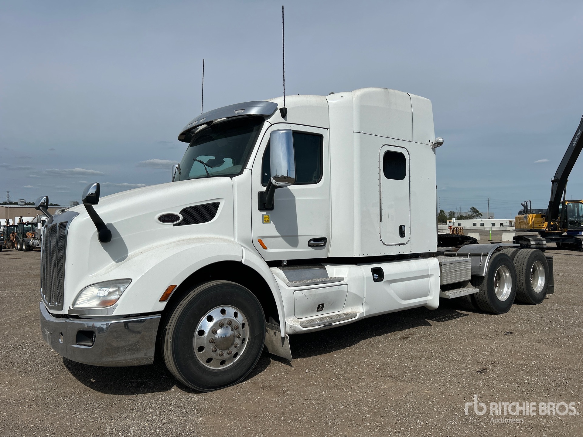 Photo of 2017 Peterbilt 579
