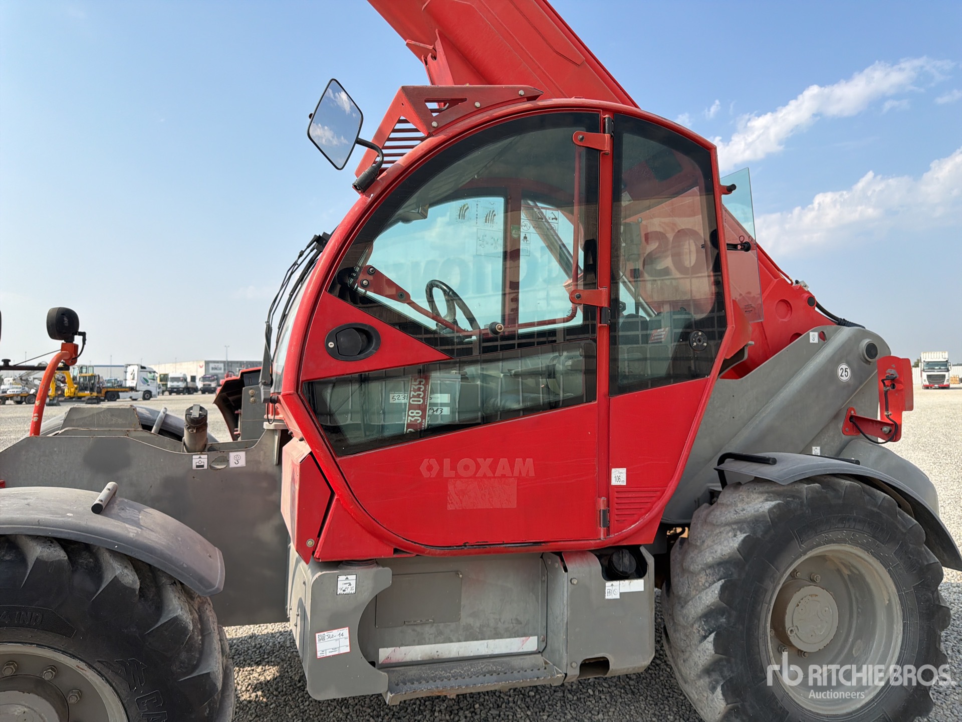 2011 Haulotte HLT4017