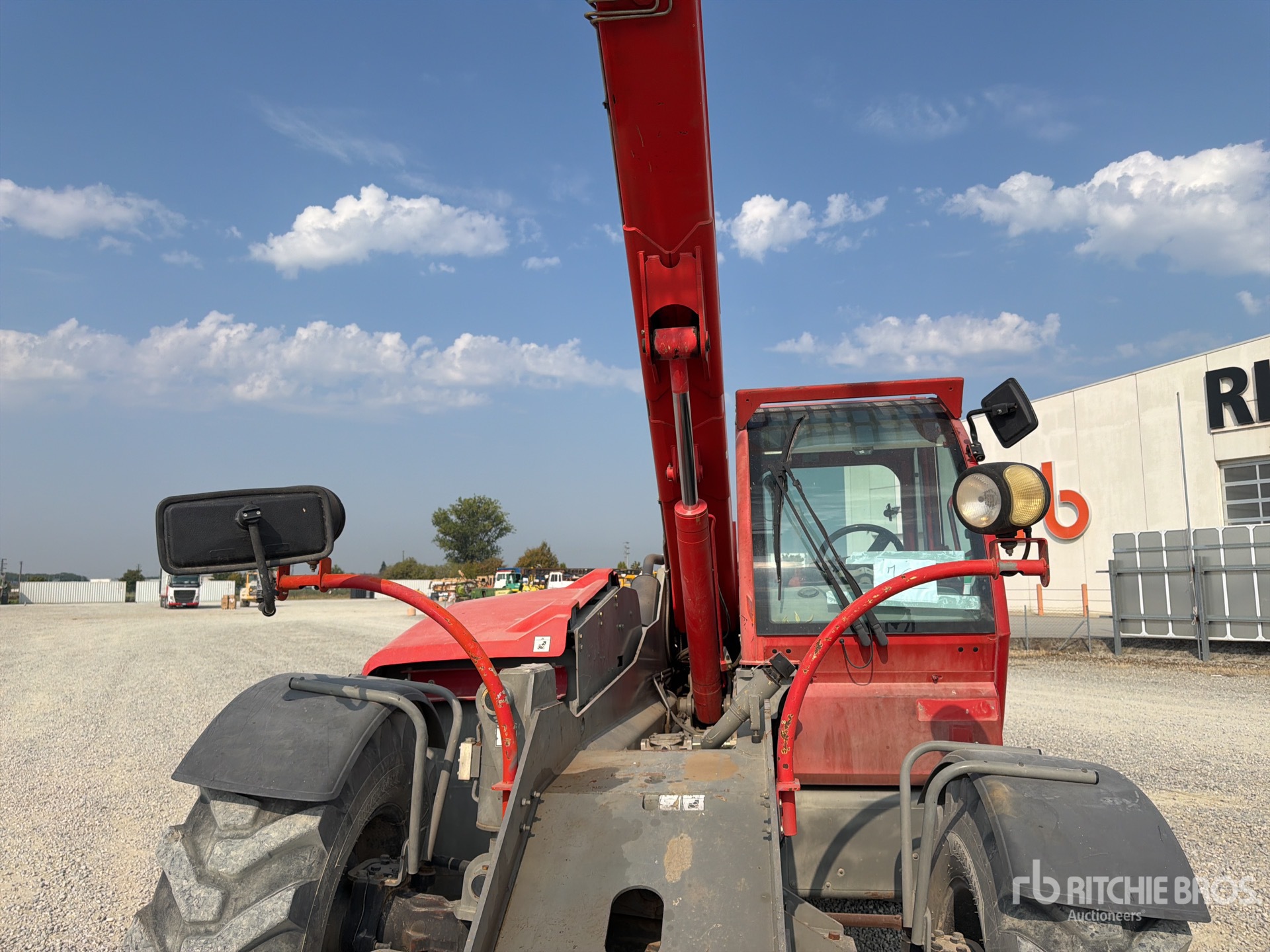 2011 Haulotte HLT4017