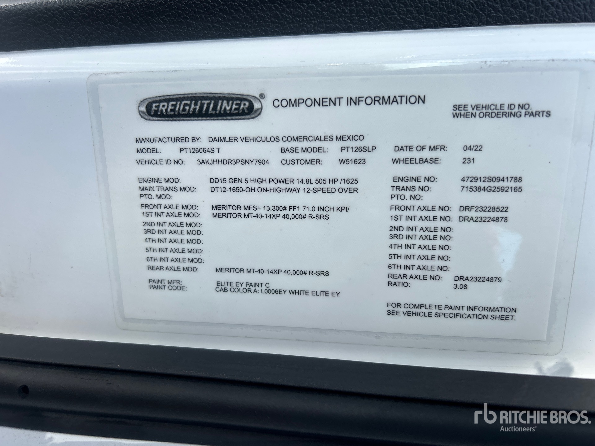 2023 Freightliner CASCADIA 126