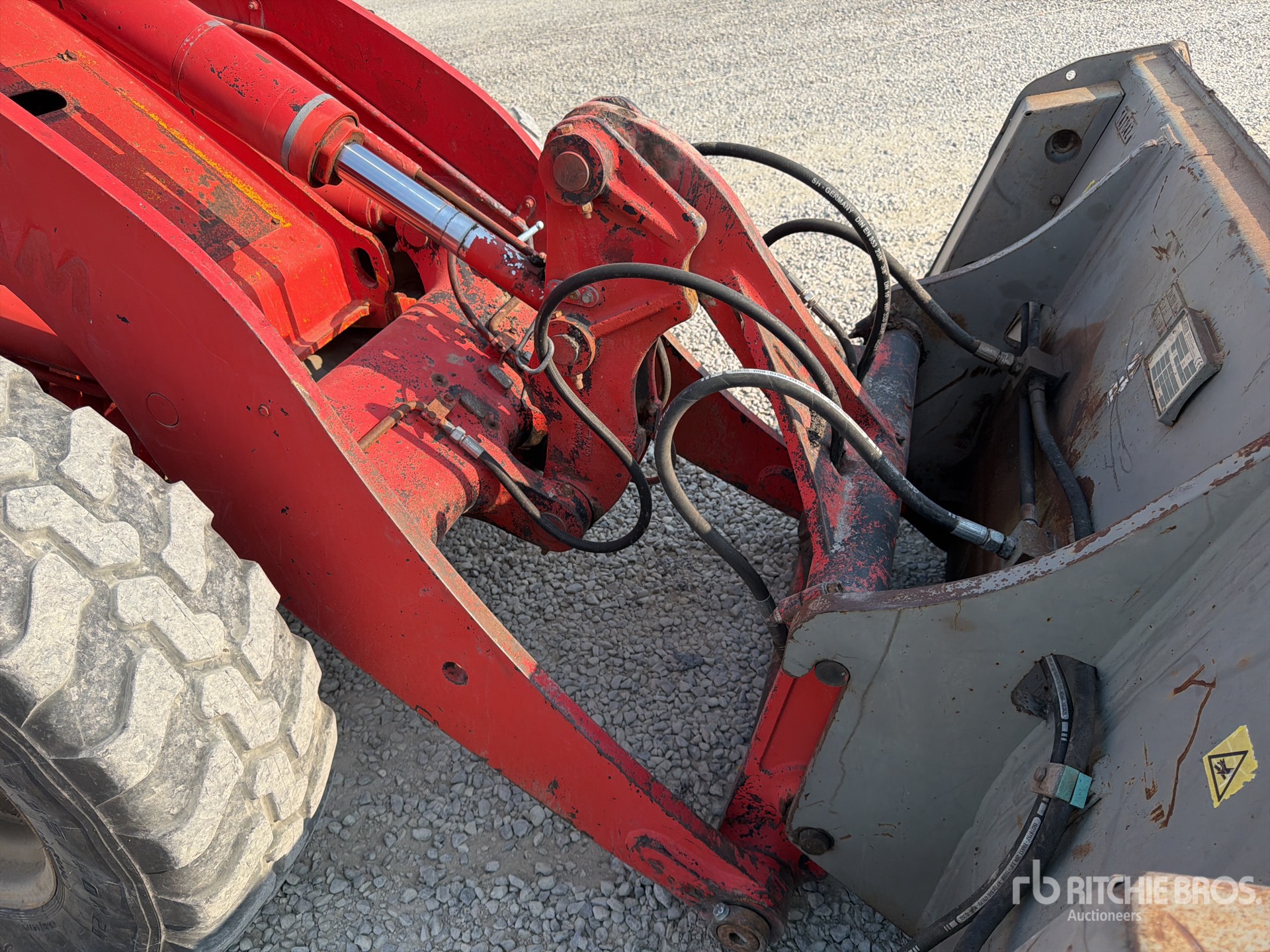 JCB 409B
