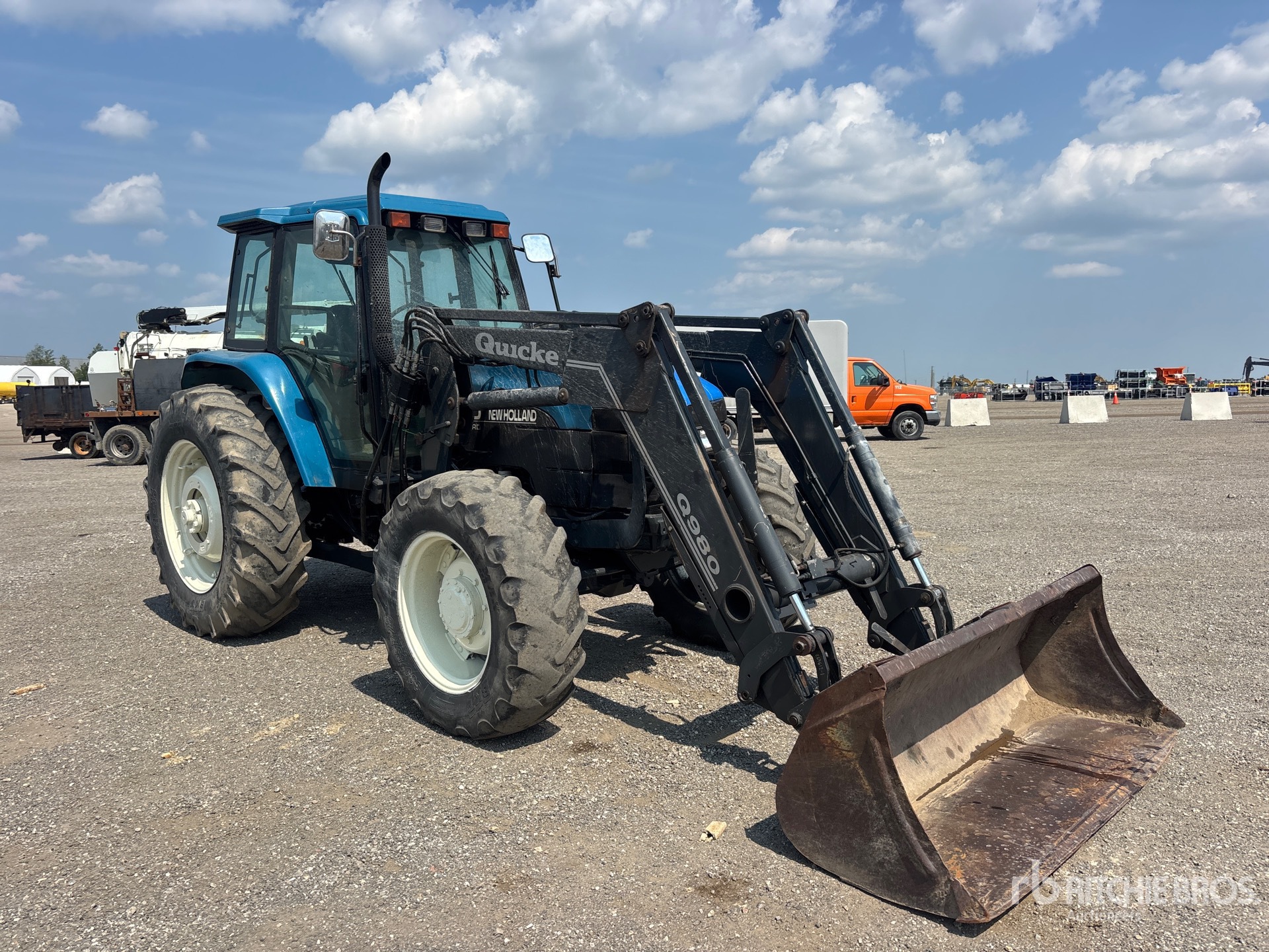 New Holland 8160
