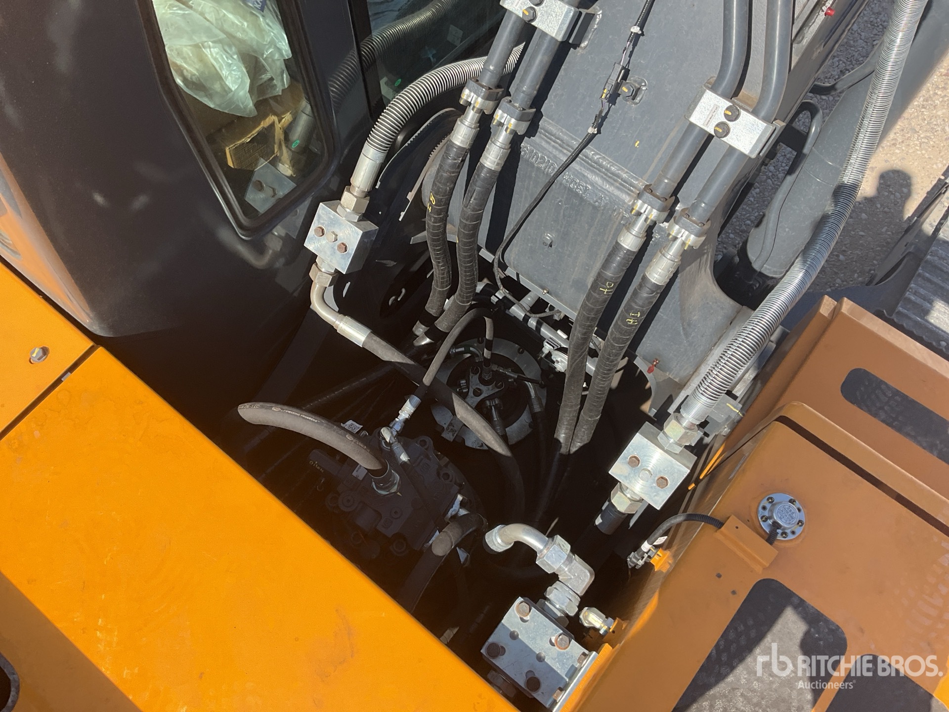 2026 Hyundai R215L