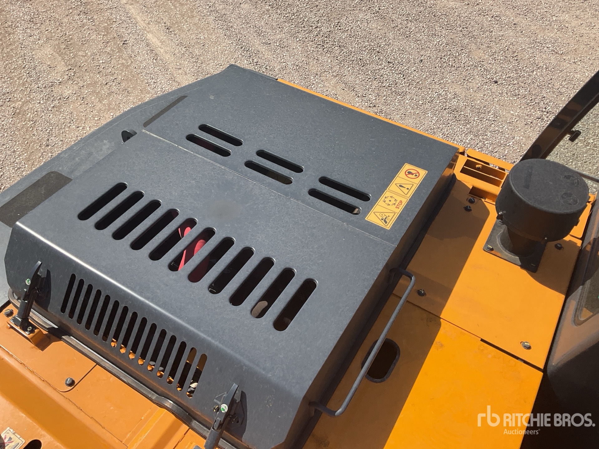 2026 Hyundai R215L