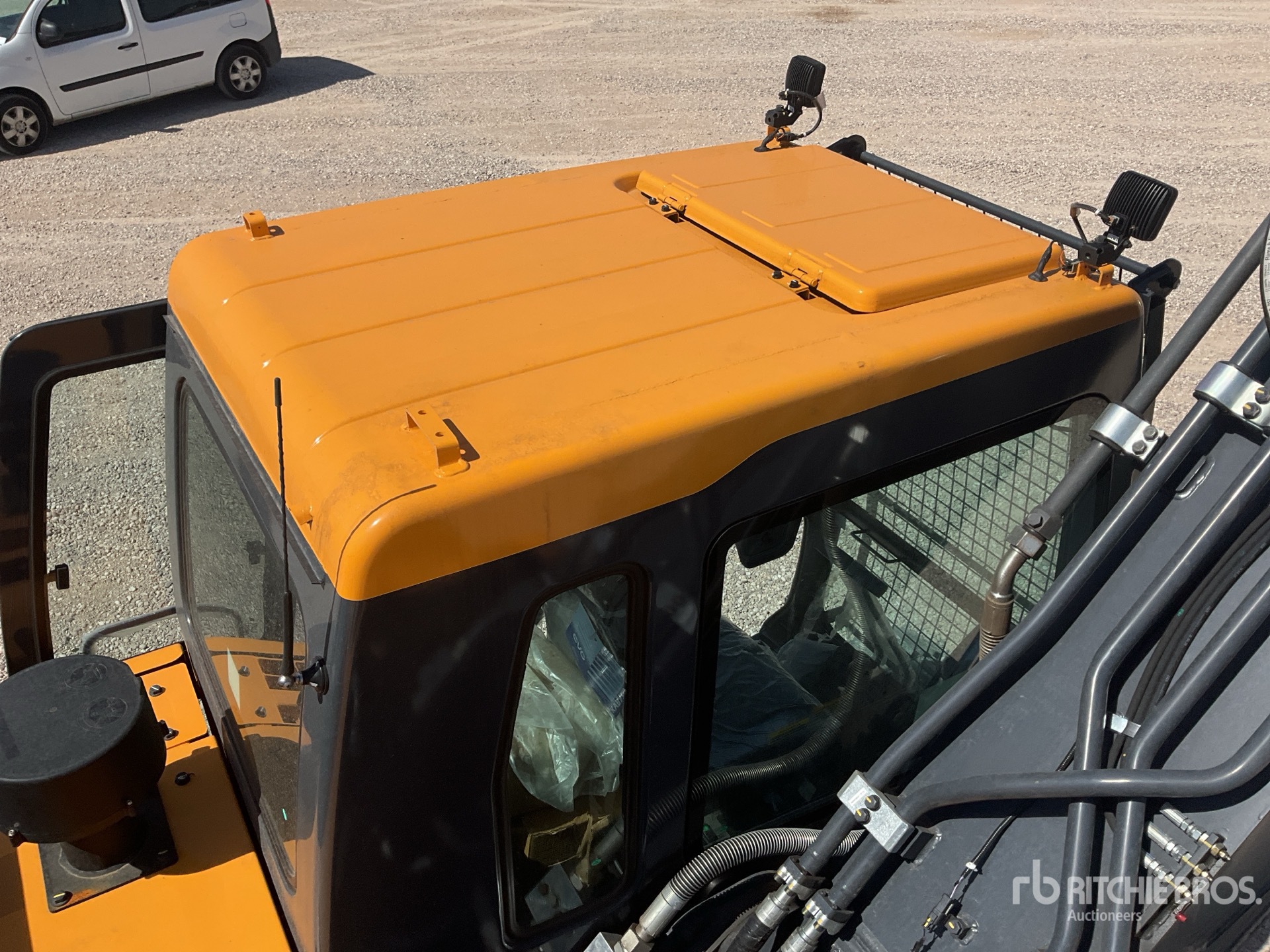 2026 Hyundai R215L