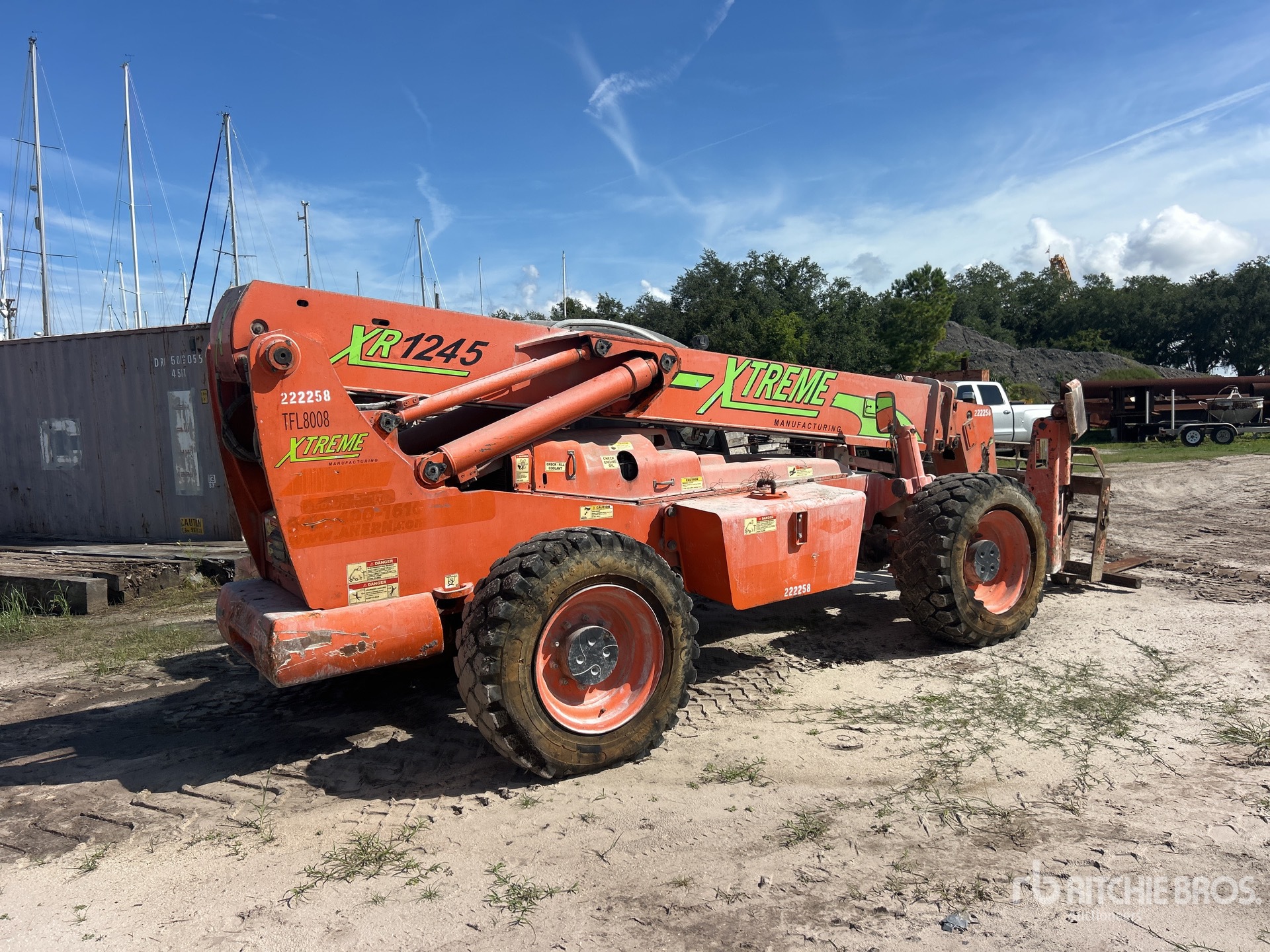 General Appearance with Picture, Right Rear Corner
