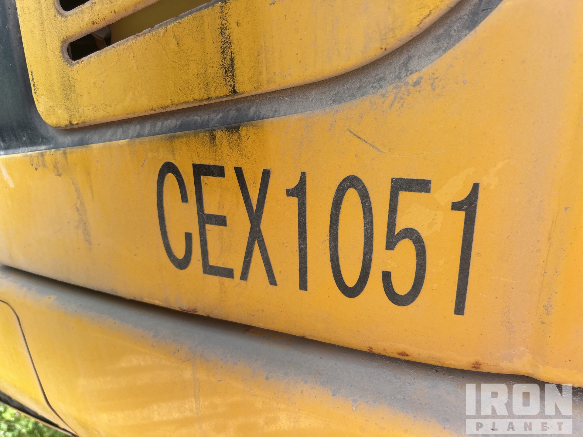 2012 Komatsu PC138USLC-8