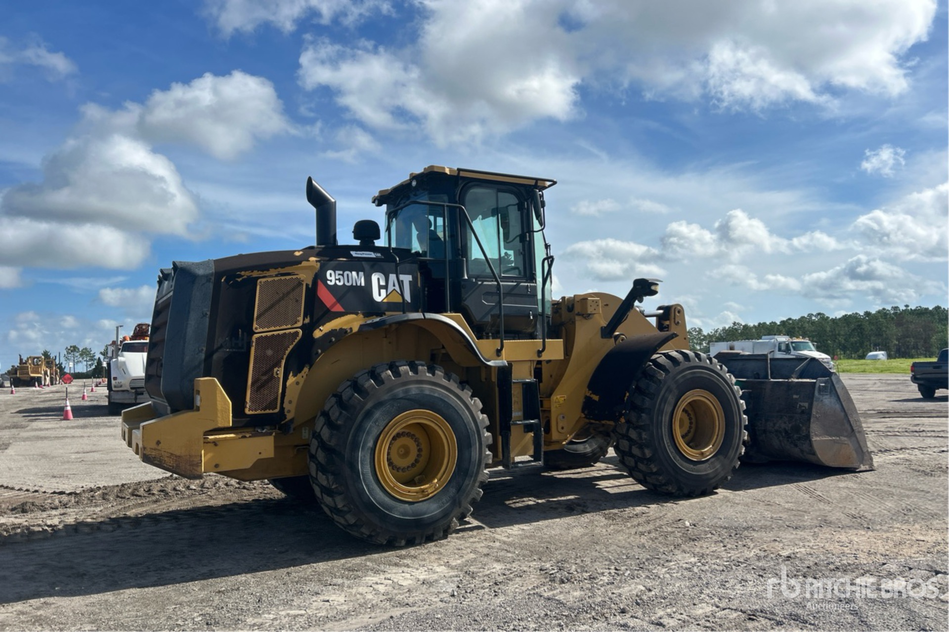 2018 Caterpillar 950M