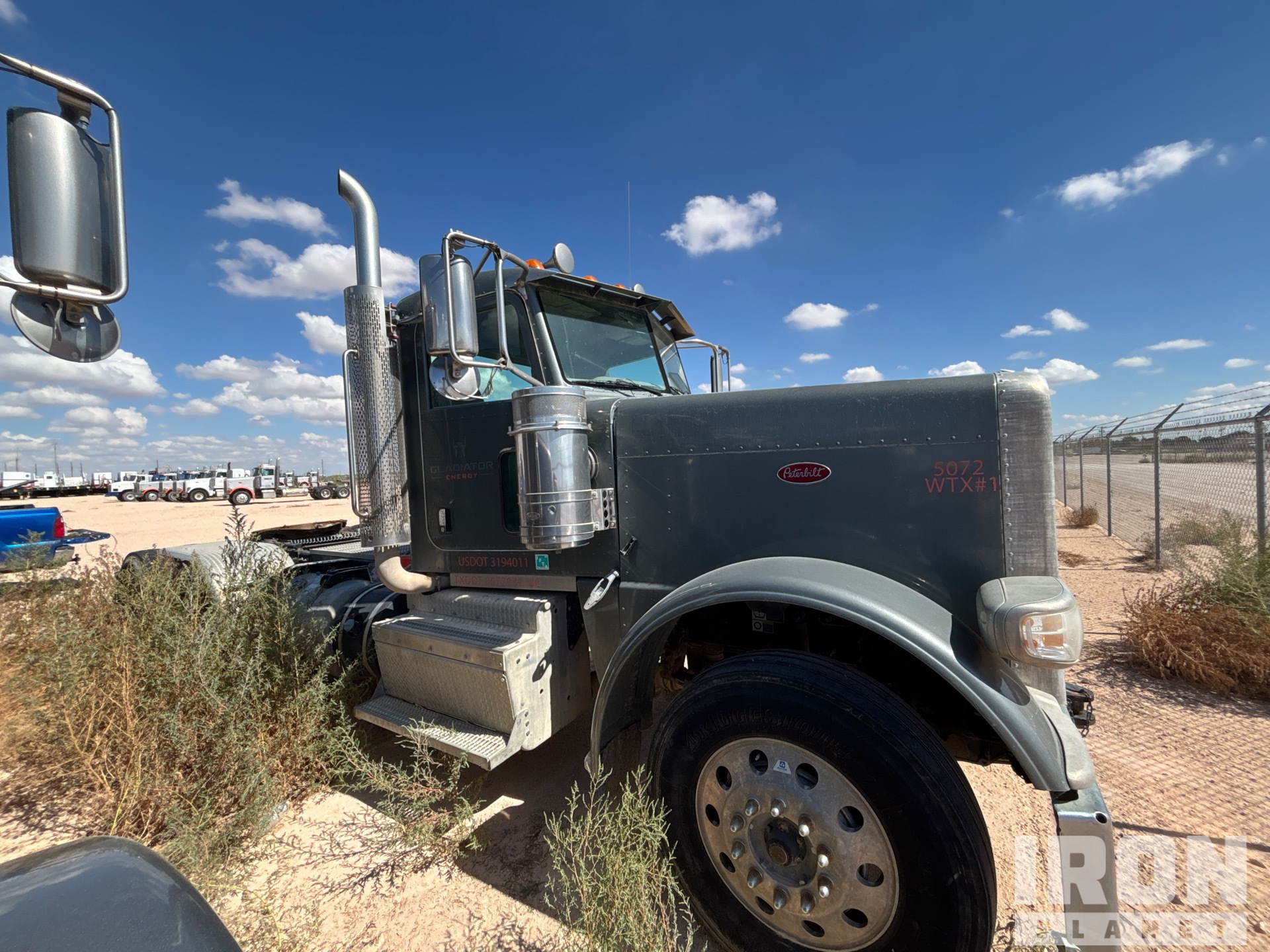 2016 Peterbilt 389