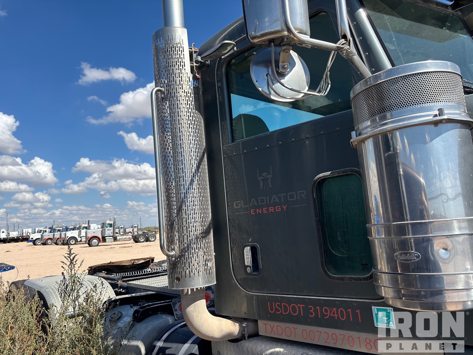 2016 Peterbilt 389