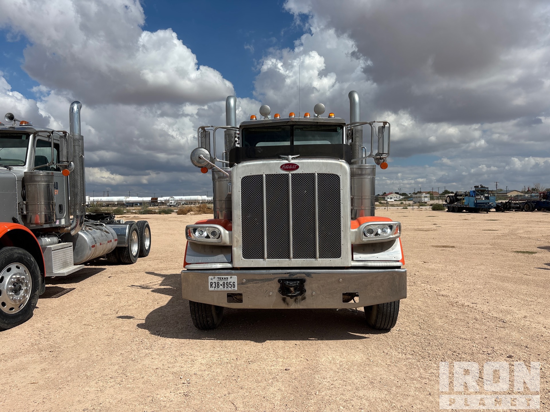 2015 Peterbilt 389