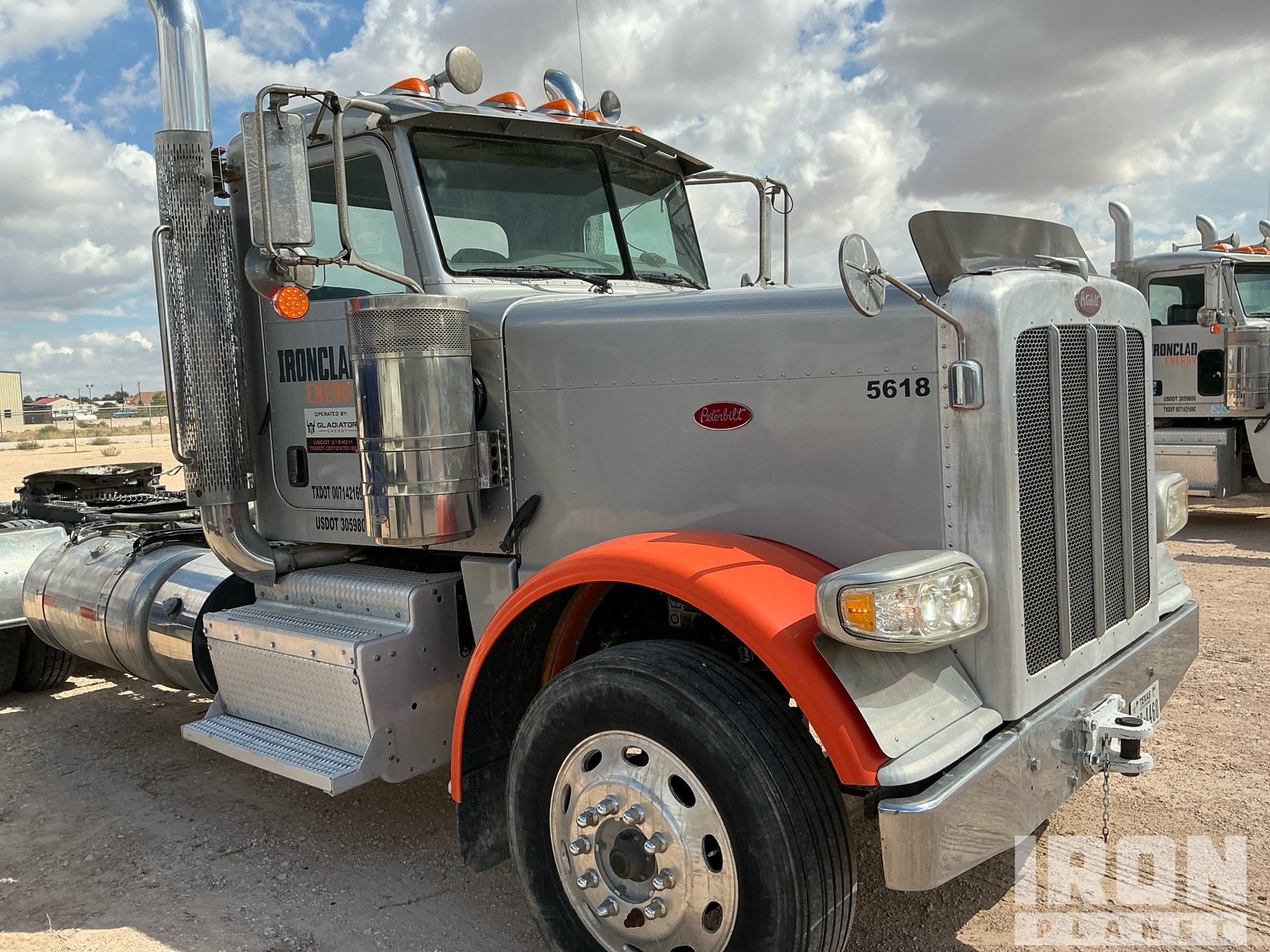 2015 Peterbilt 389