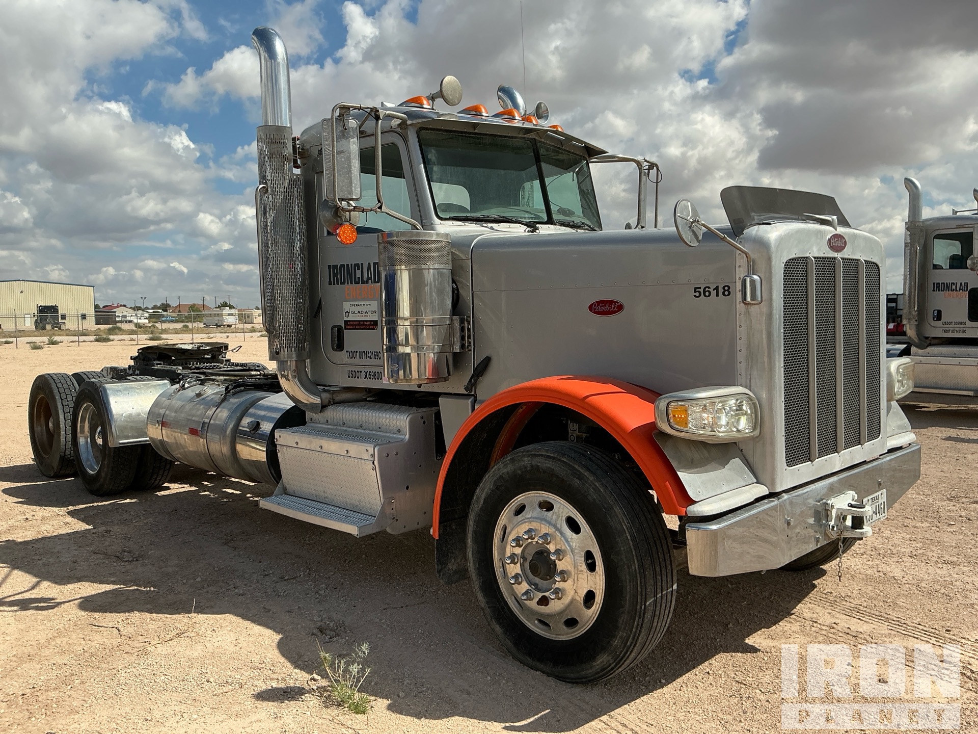 2015 Peterbilt 389