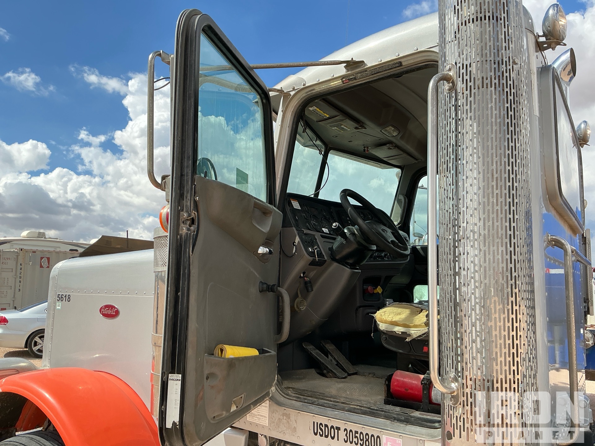 2015 Peterbilt 389