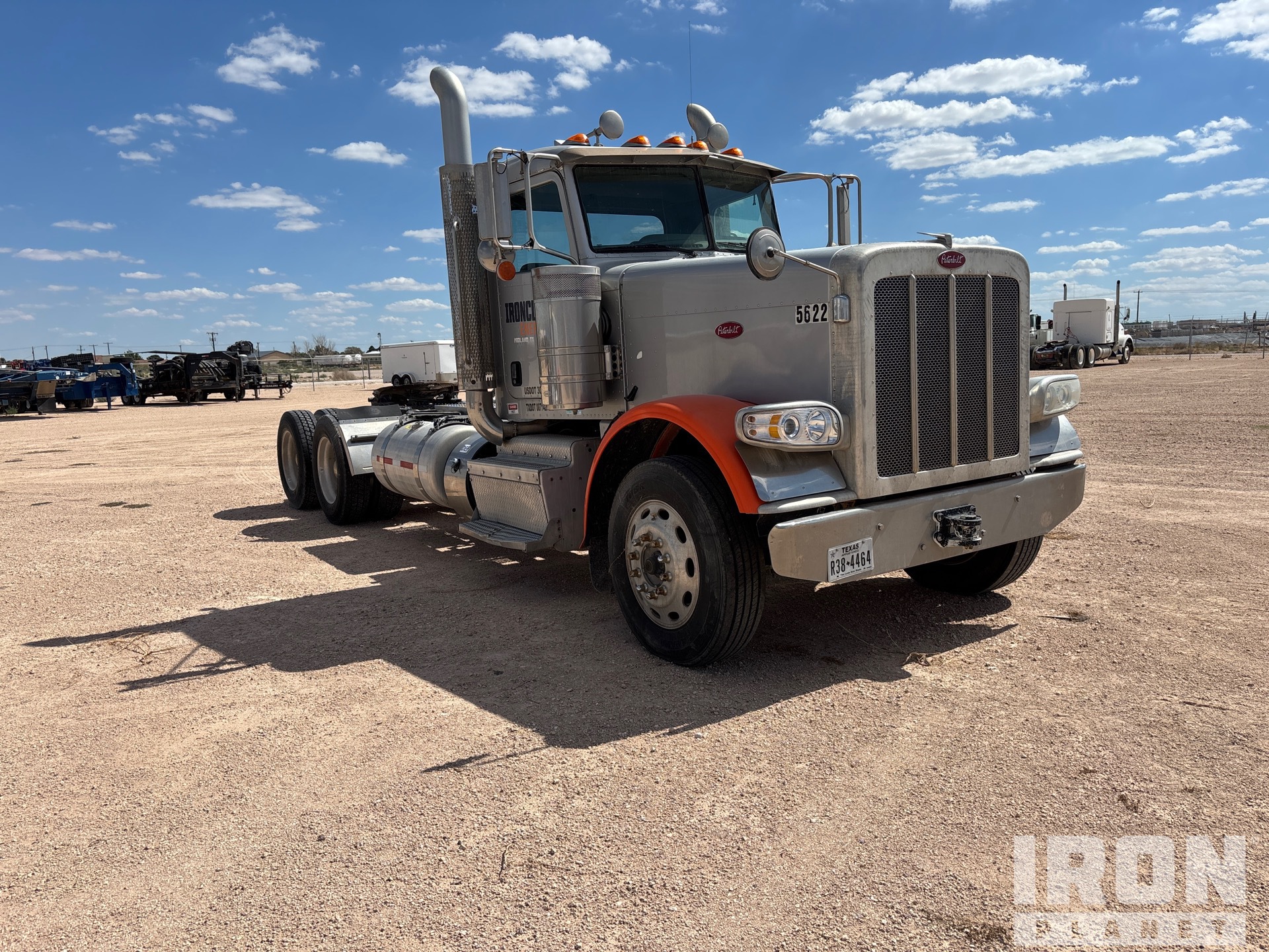 2015 Peterbilt 389