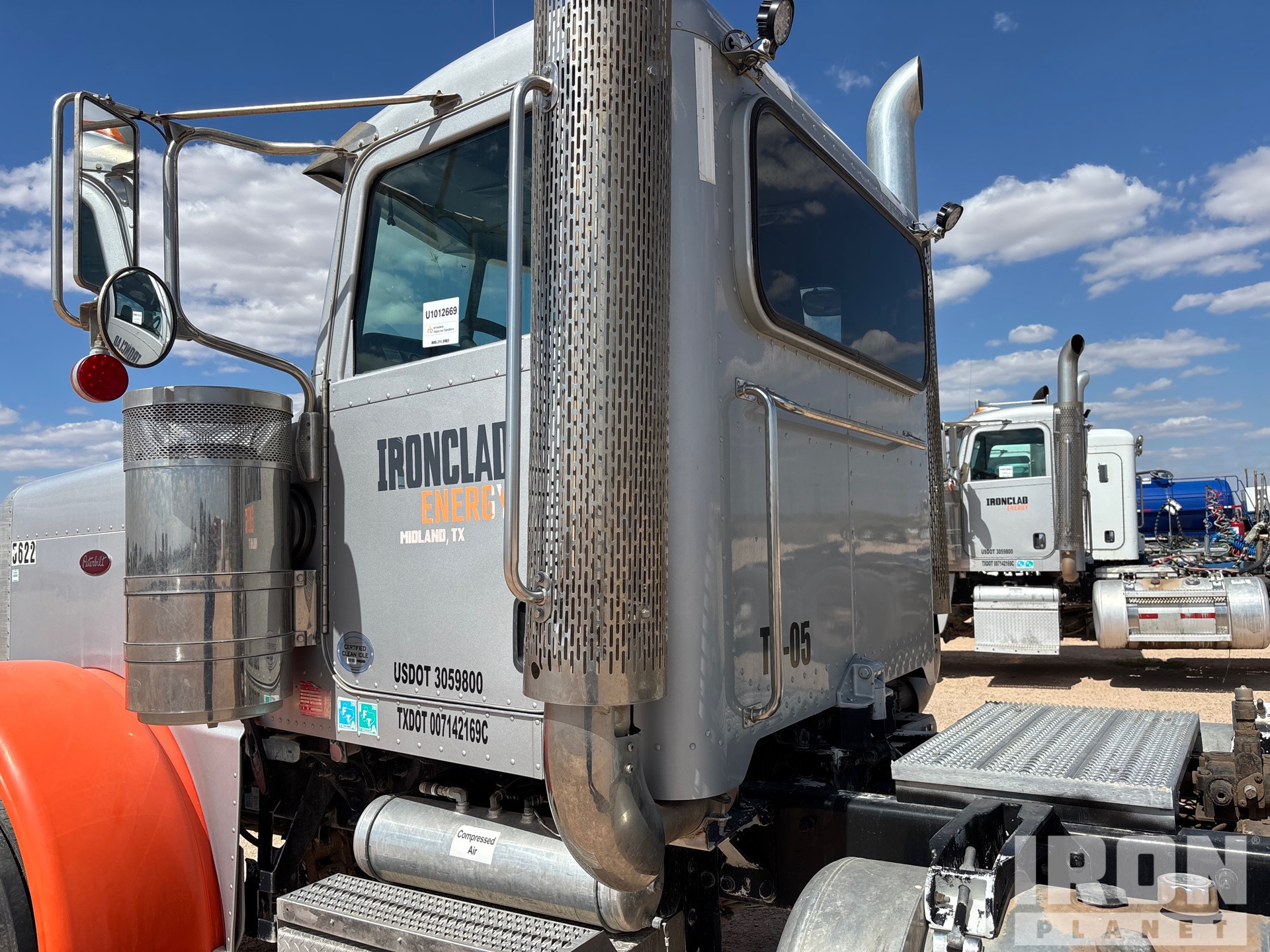 2015 Peterbilt 389