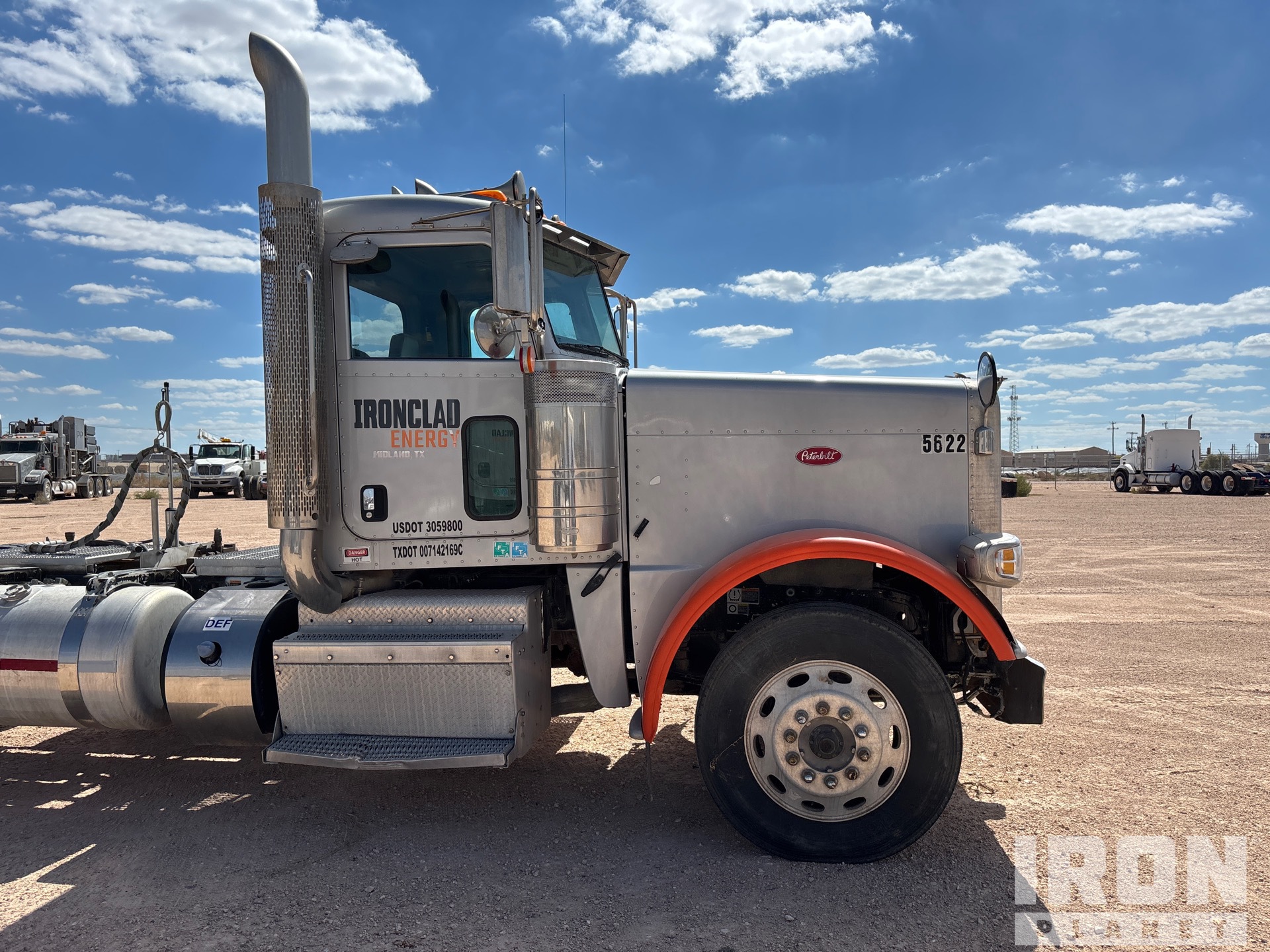 2015 Peterbilt 389