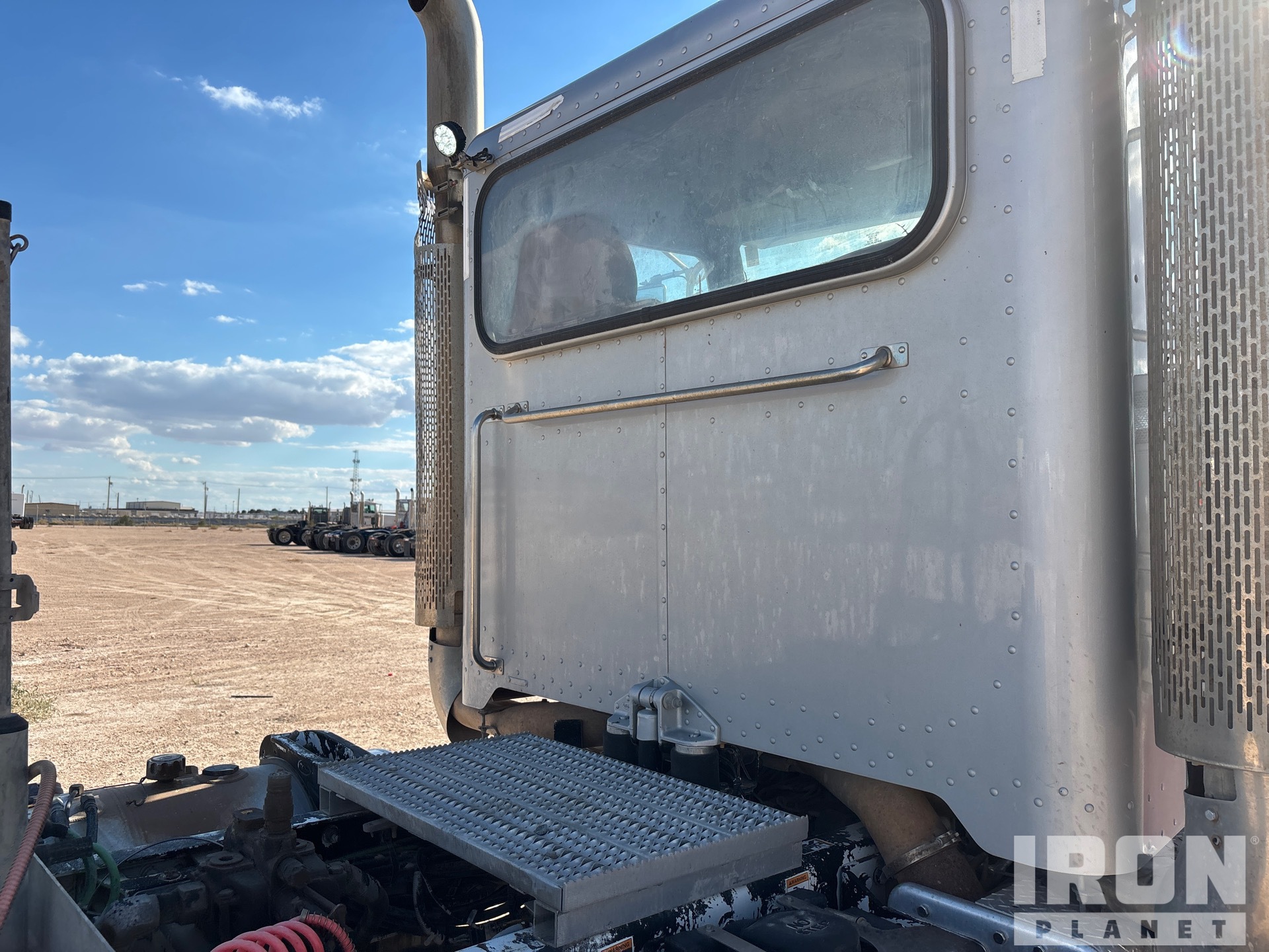 2015 Peterbilt 389