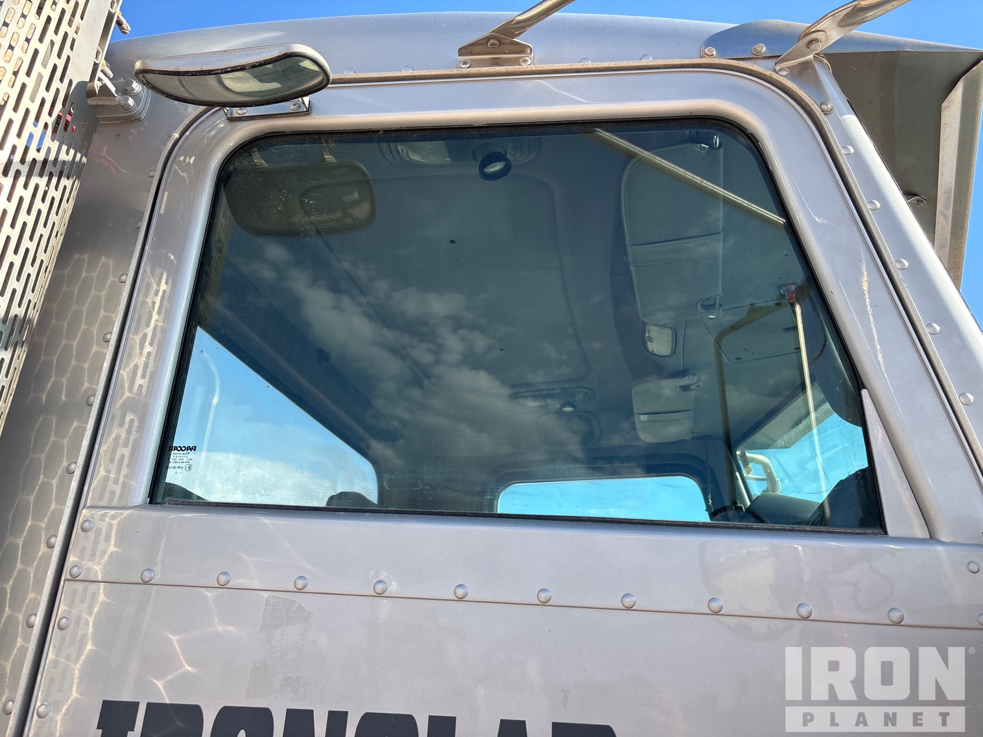 2015 Peterbilt 389