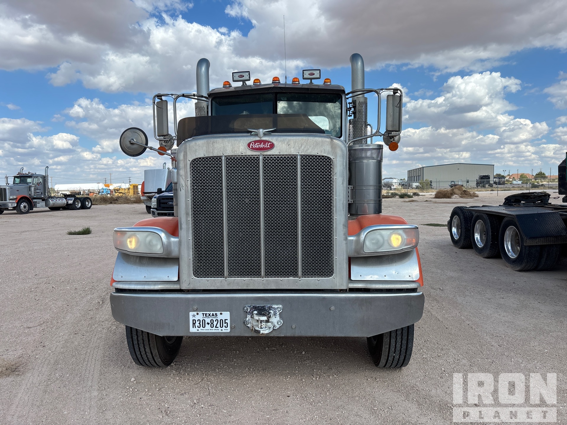 2014 Peterbilt 388