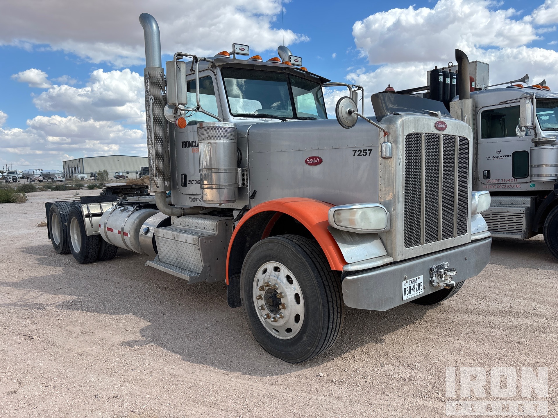 2014 Peterbilt 388