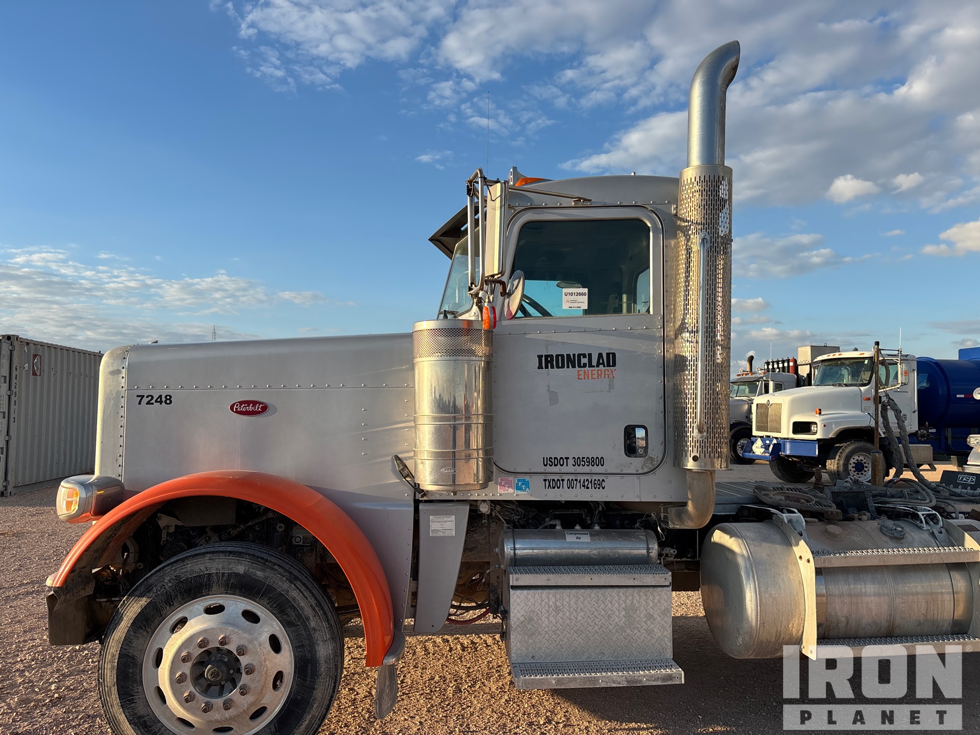 2014 Peterbilt 388
