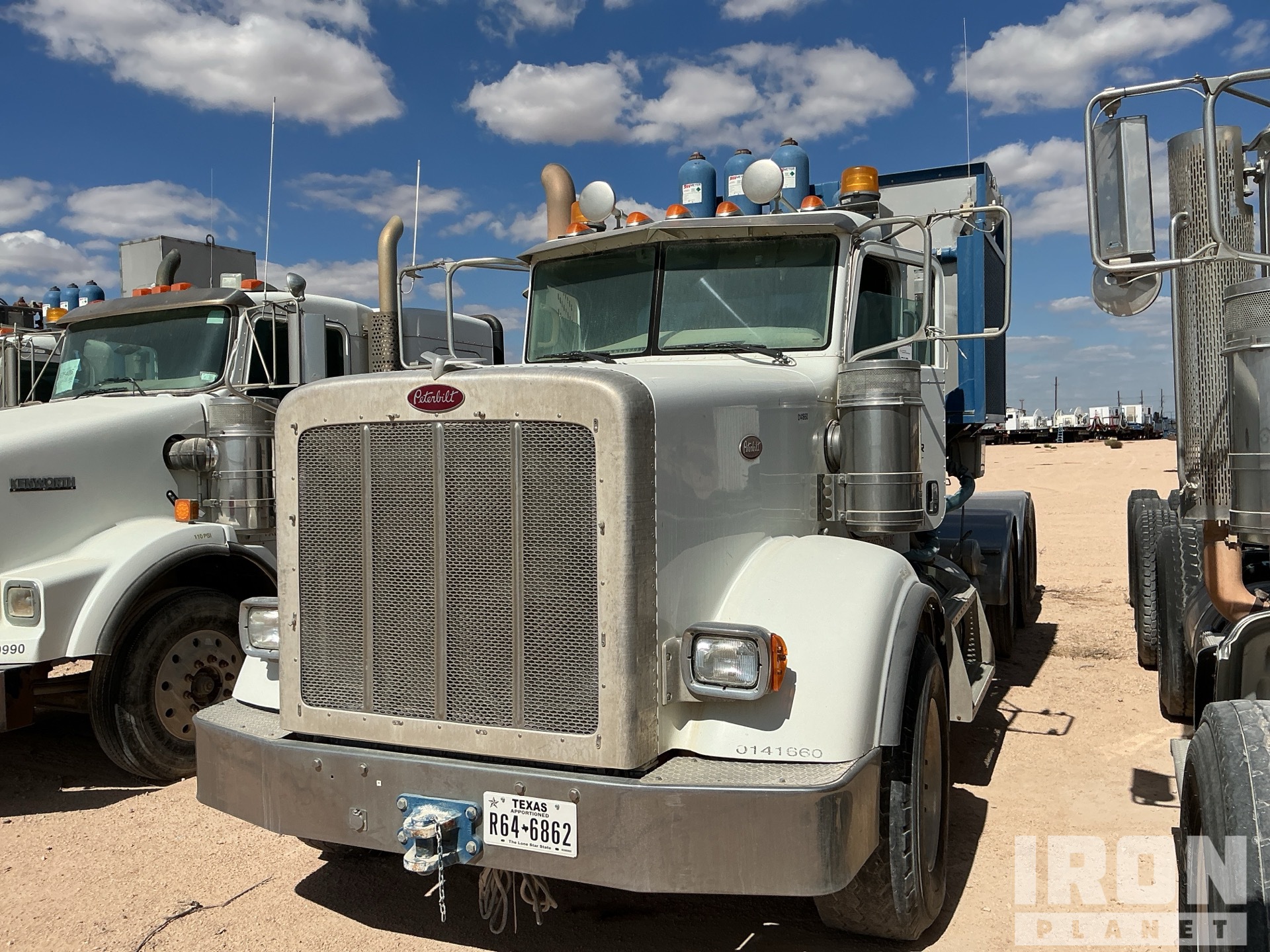 Photo of 2012 Peterbilt 367