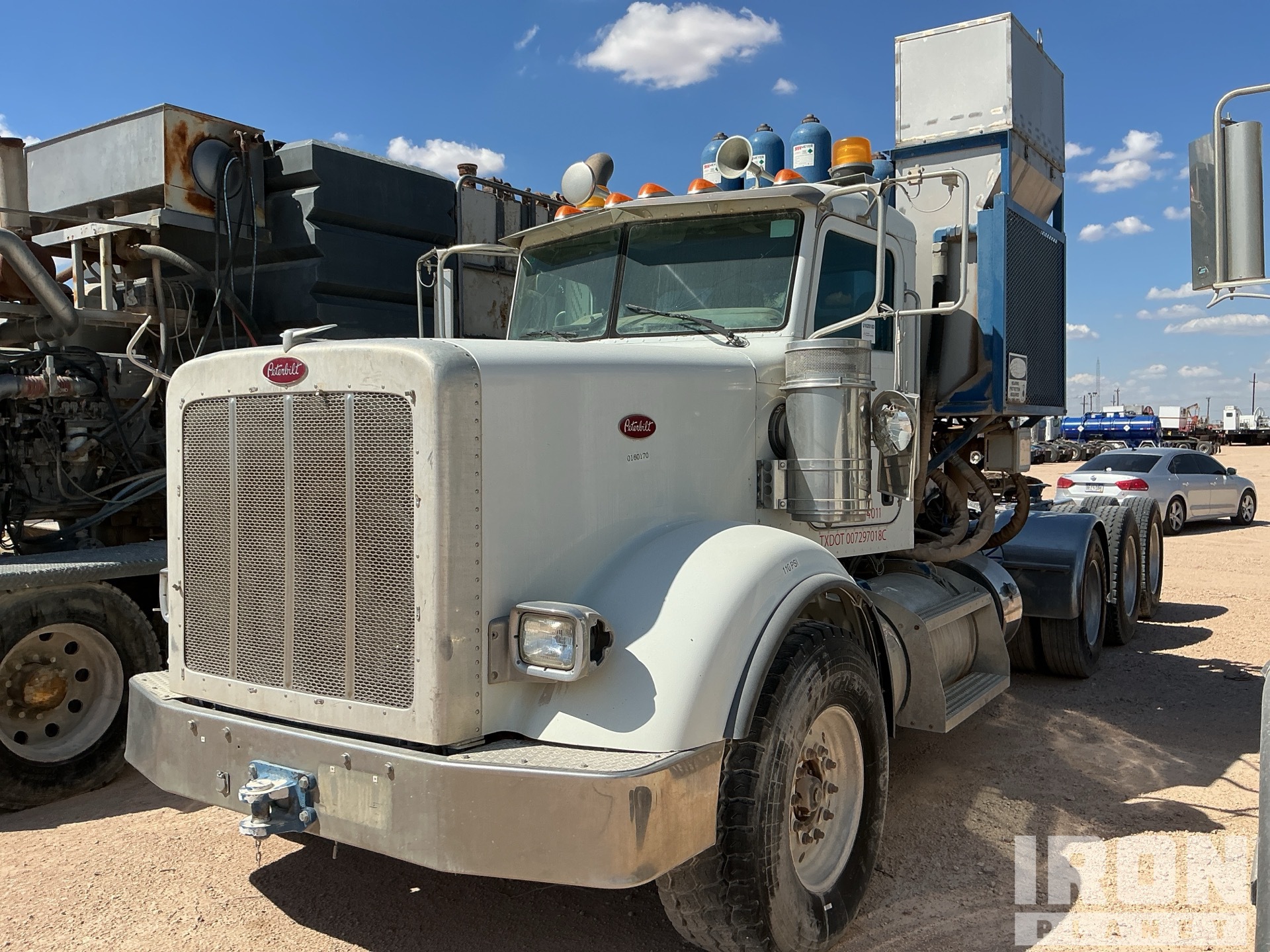 Photo of 2012 Peterbilt 367