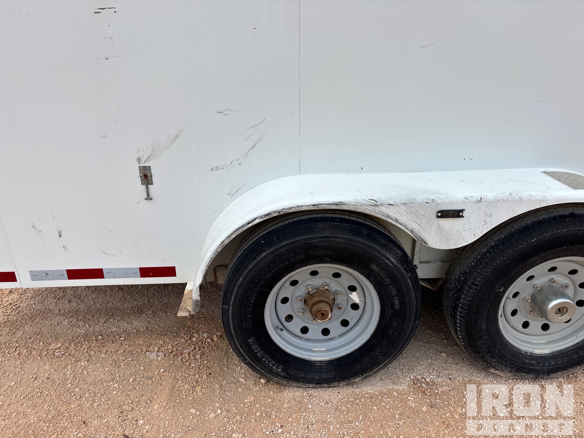 2017 CM CMC52404600260