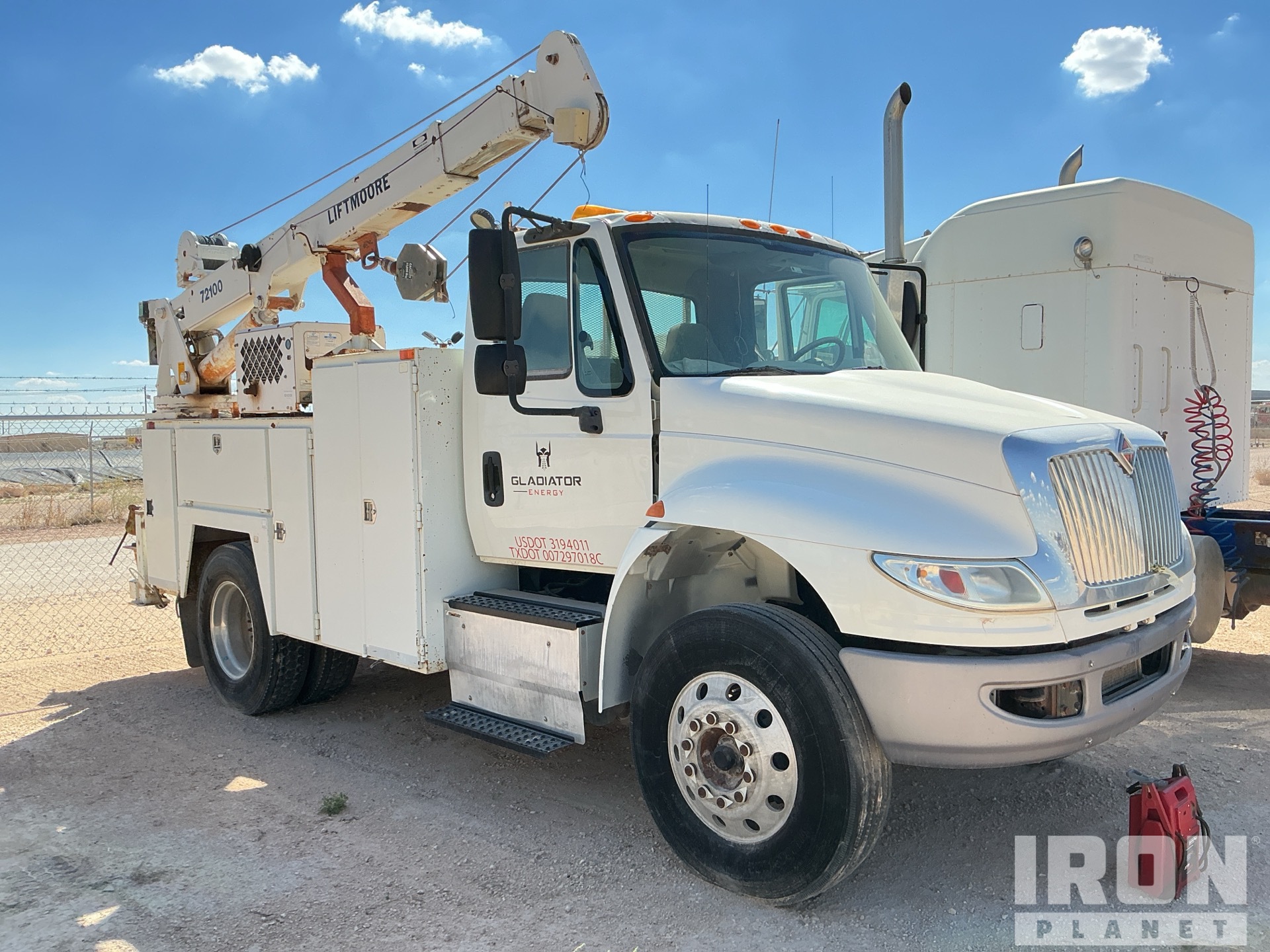 2015 International MA025
