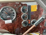 Cab with Feux d'avertissement du moteur