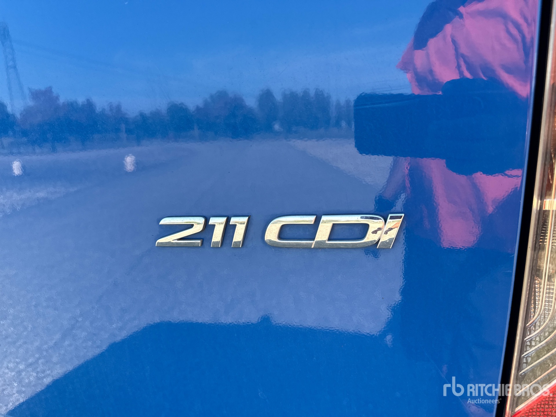2024 Mercedes-Benz SPRINTER 211 CD