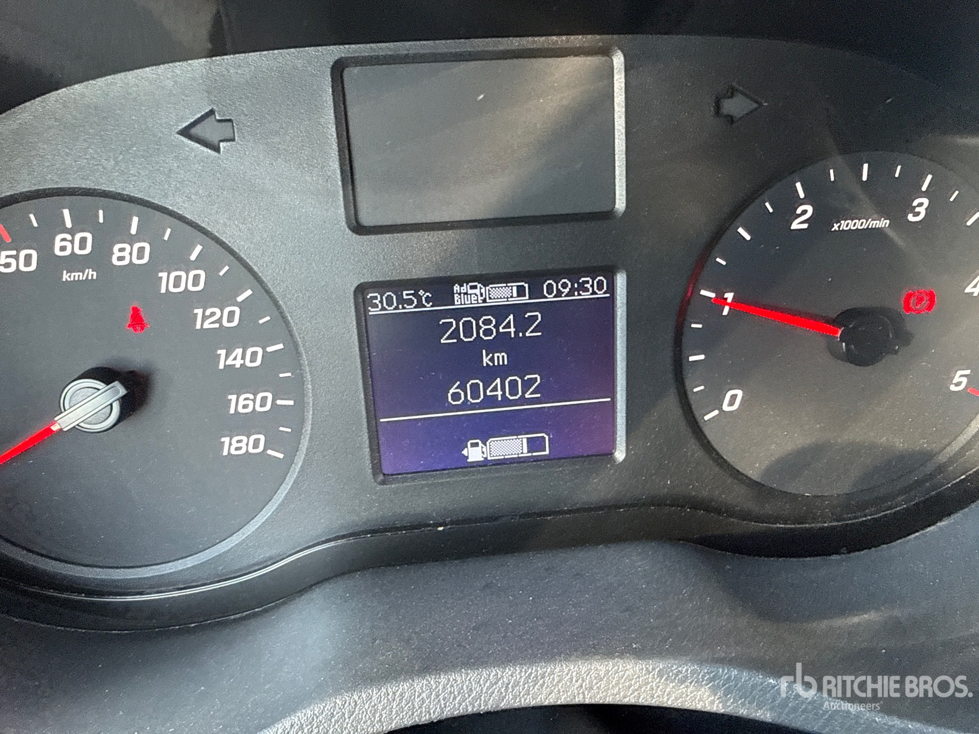 2024 Mercedes-Benz SPRINTER 211 CD