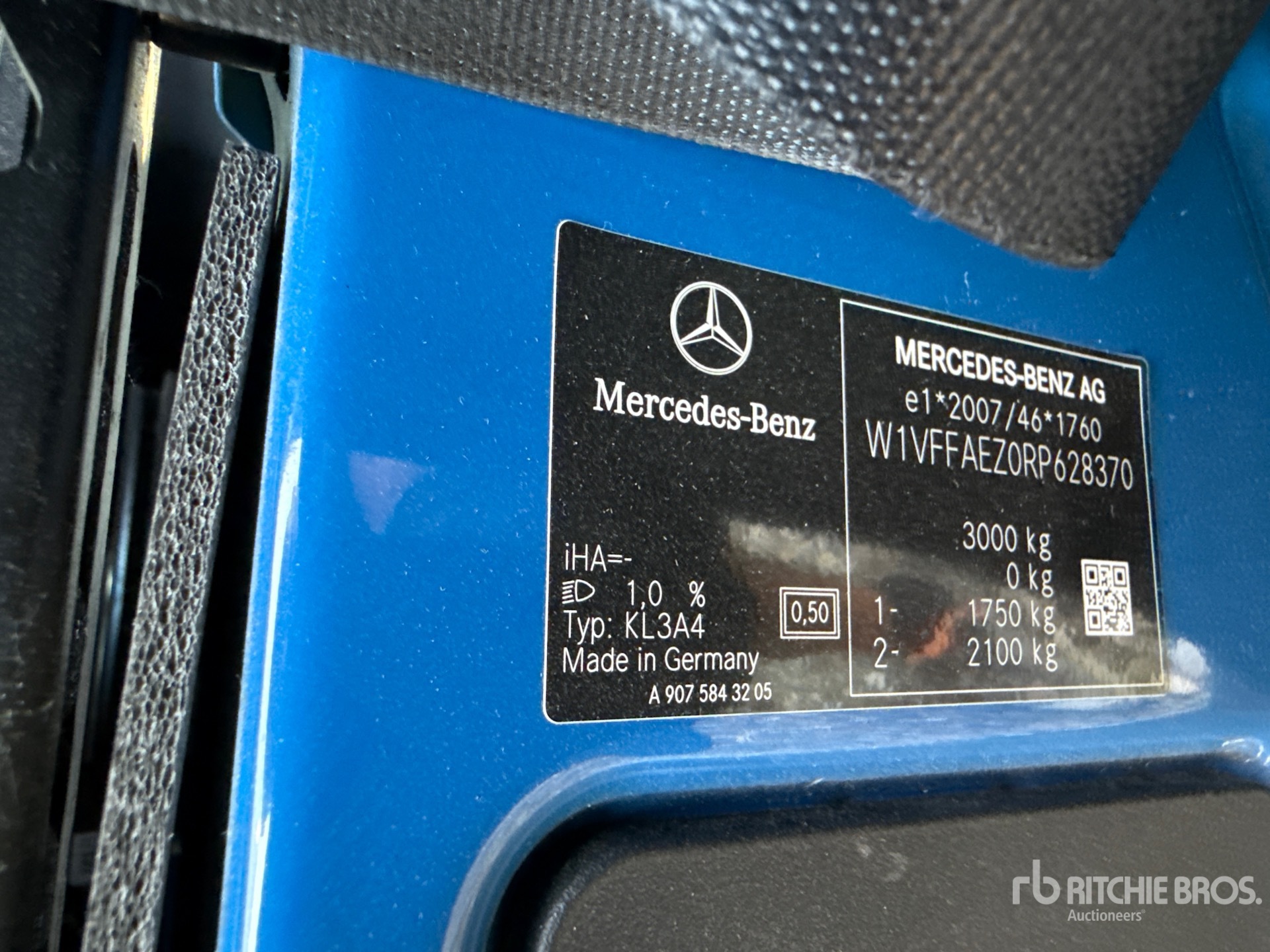 2024 Mercedes-Benz SPRINTER 211 CD