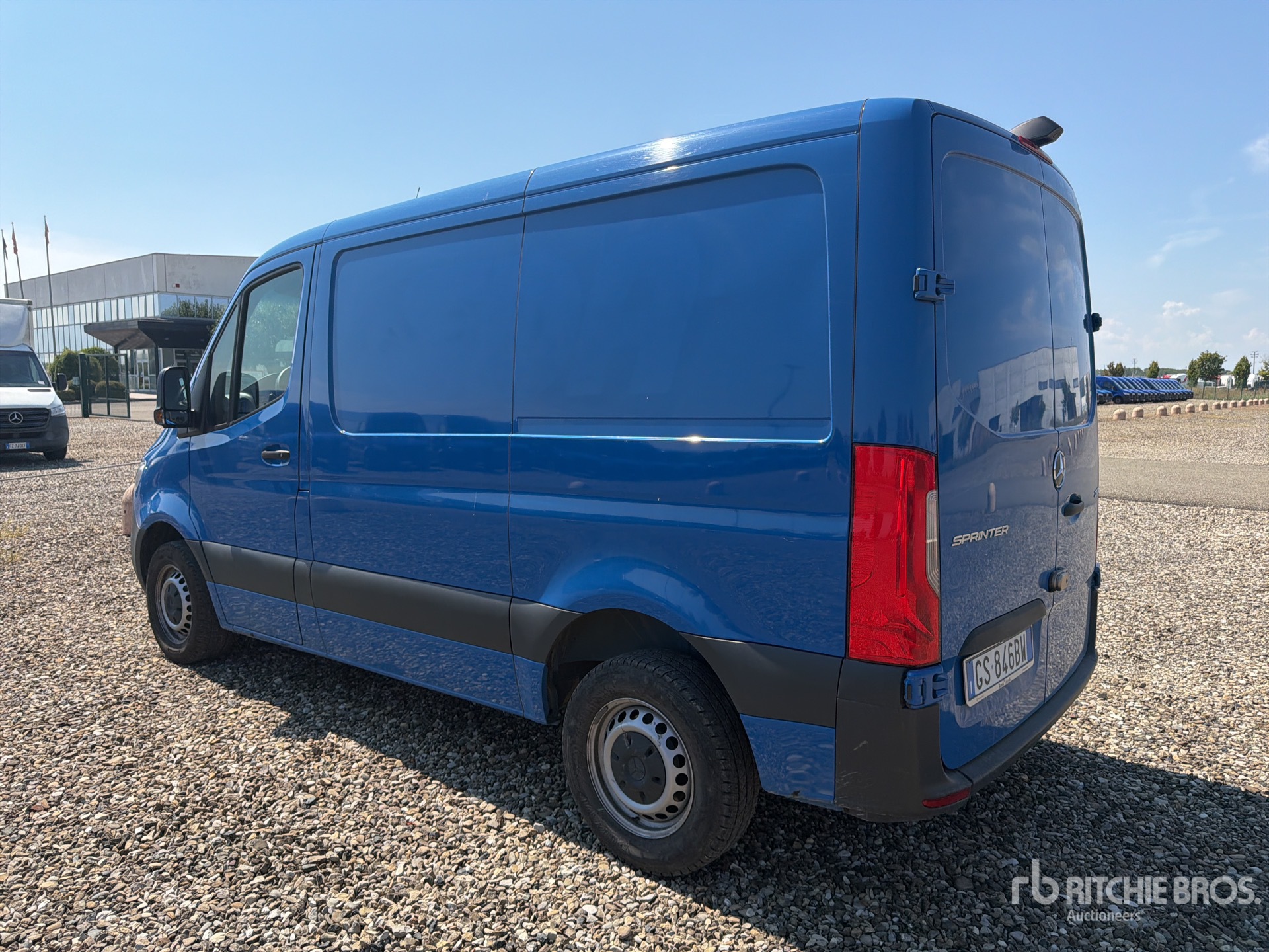 2024 Mercedes-Benz SPRINTER 211 CD