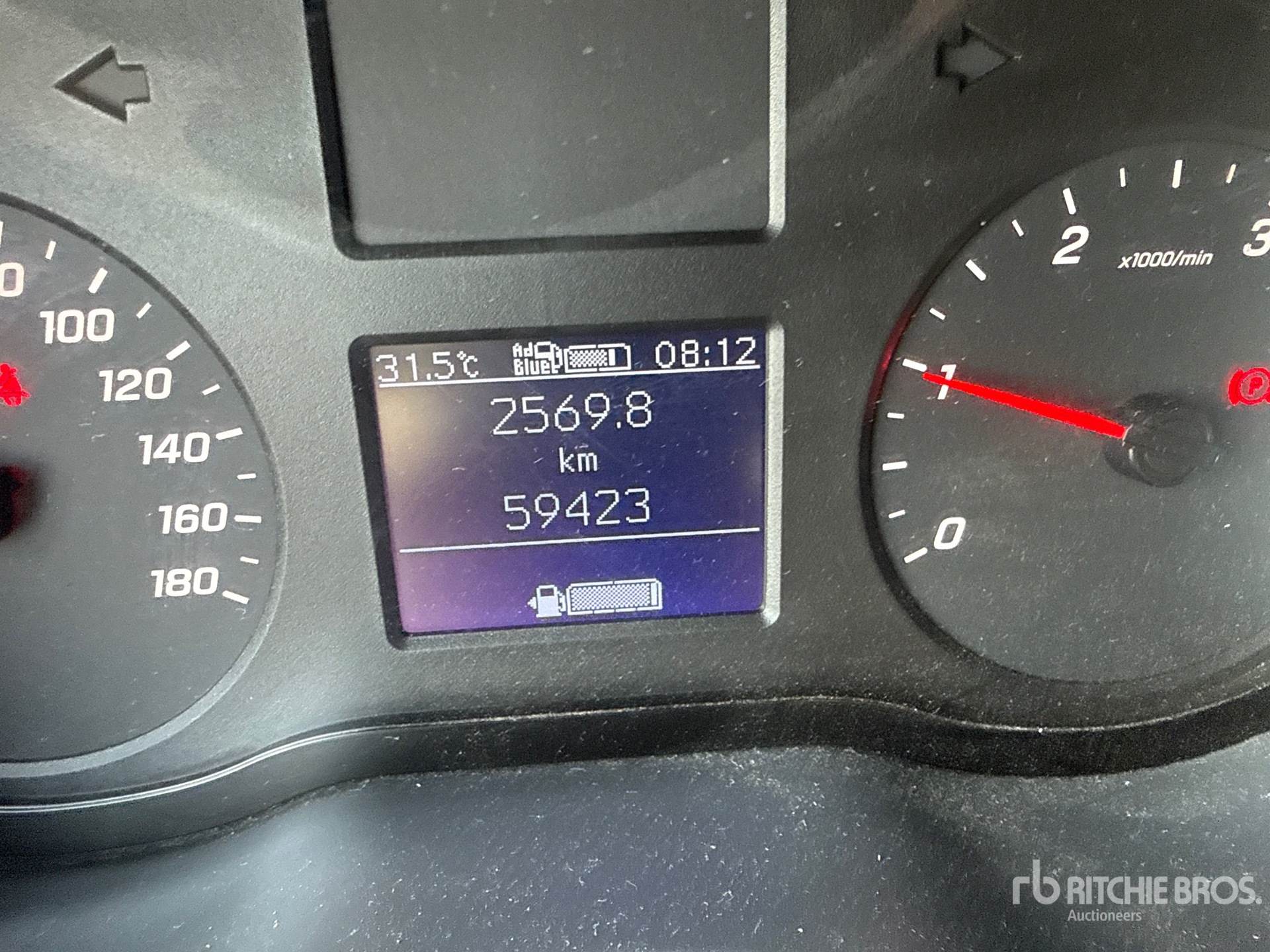 2024 Mercedes-Benz SPRINTER 211 CD