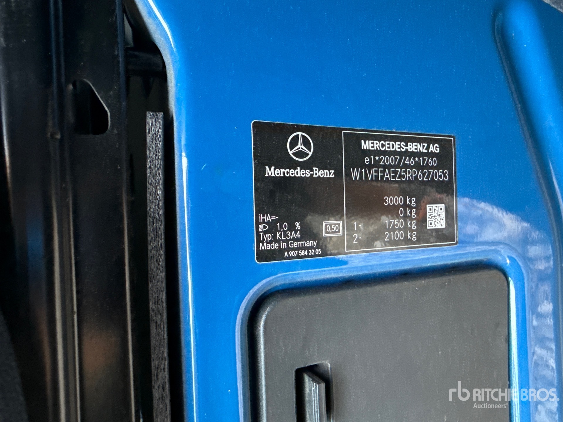 2024 Mercedes-Benz SPRINTER 211 CD