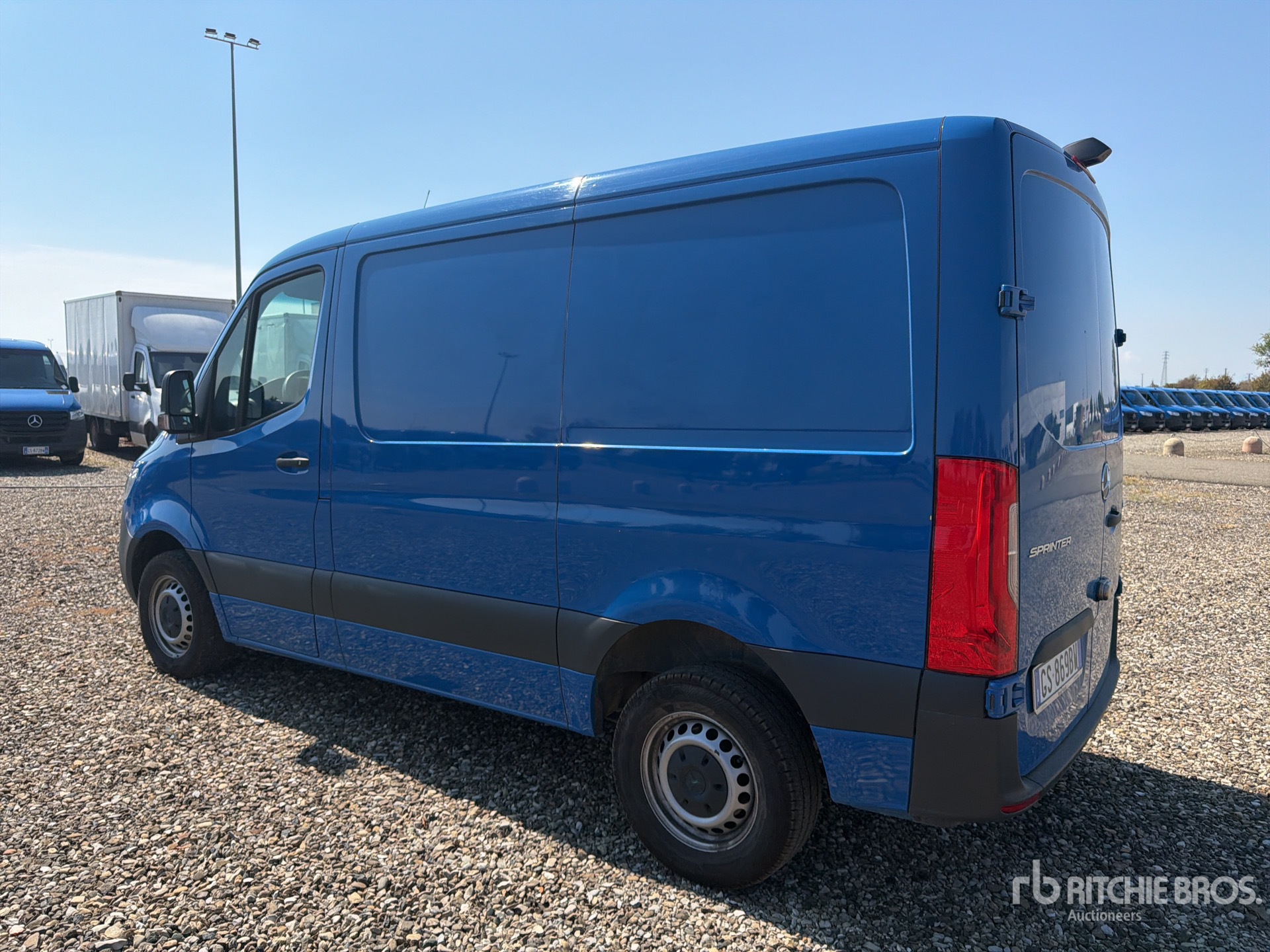2024 Mercedes-Benz SPRINTER 211 CD