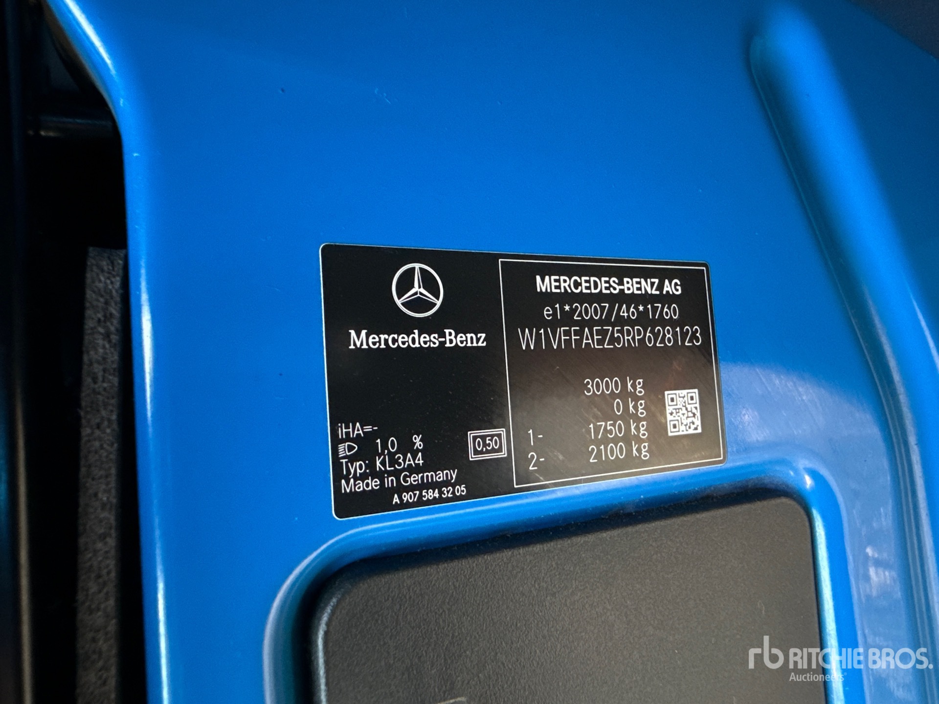 2024 Mercedes-Benz SPRINTER 211 CD