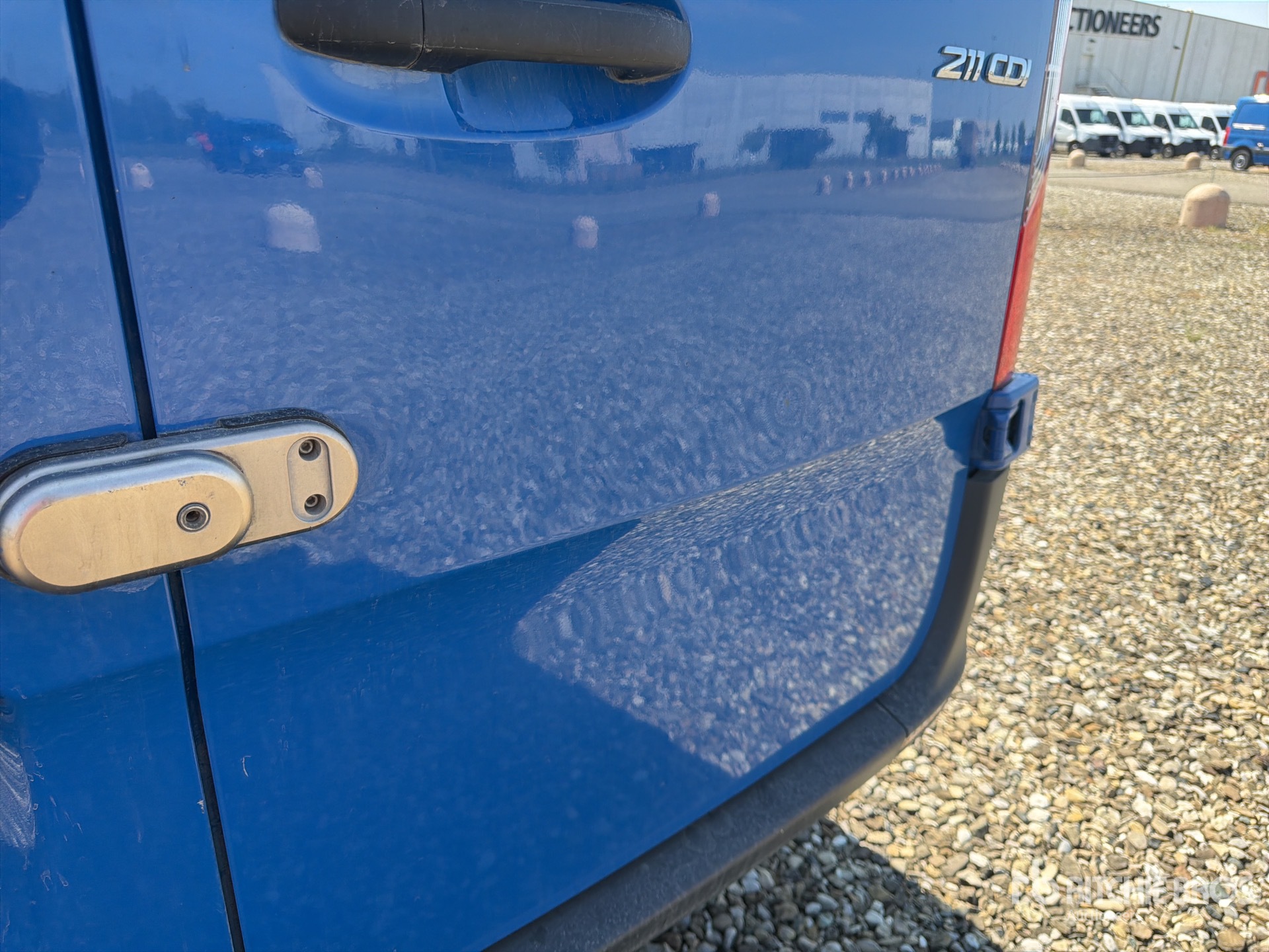2024 Mercedes-Benz SPRINTER 211 CD