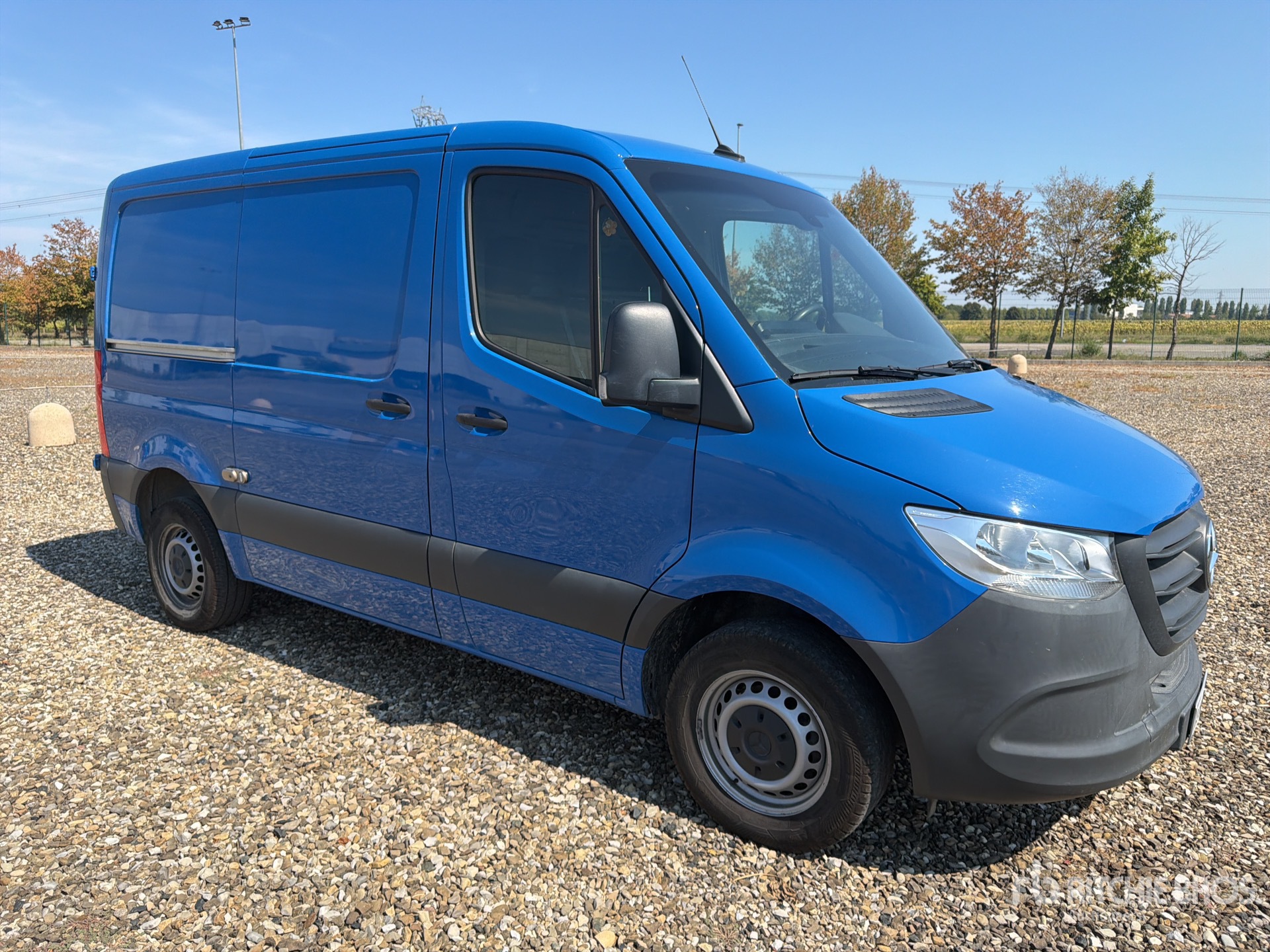 2024 Mercedes-Benz SPRINTER 211 CD
