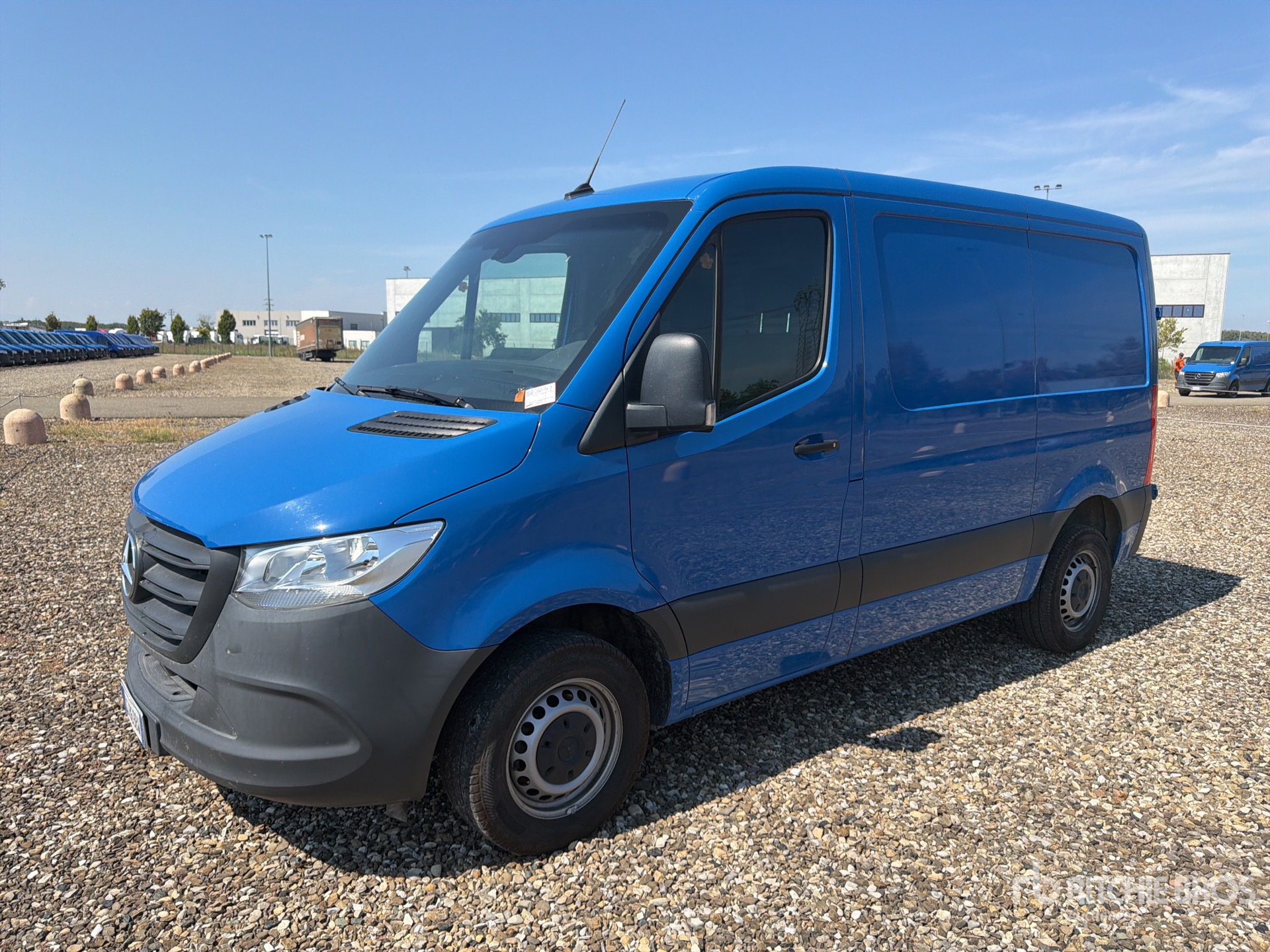 2024 Mercedes-Benz SPRINTER 211 CD