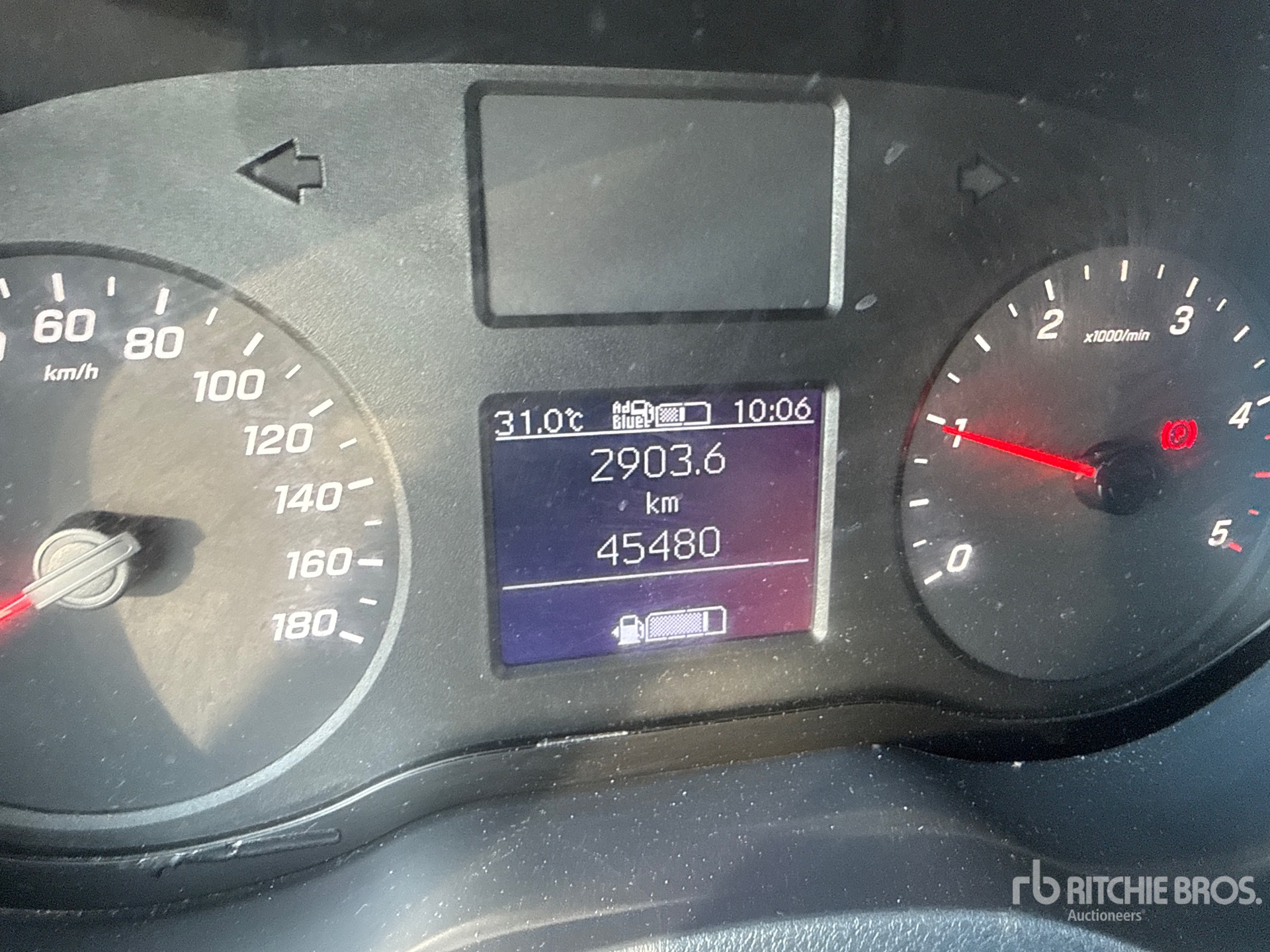 2024 Mercedes-Benz SPRINTER 211 CD