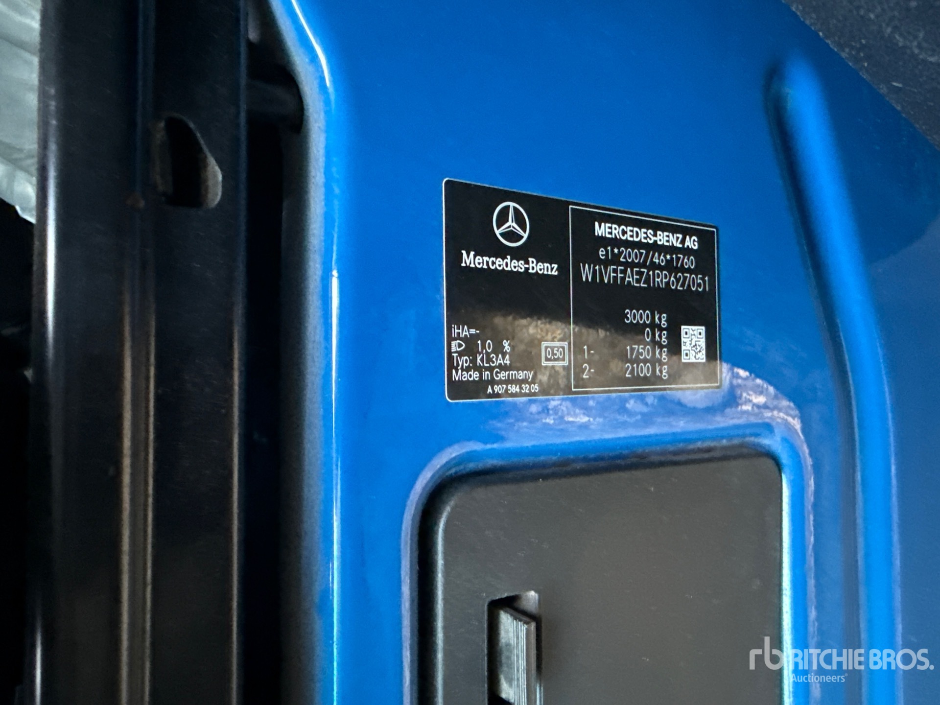 2024 Mercedes-Benz SPRINTER 211 CD