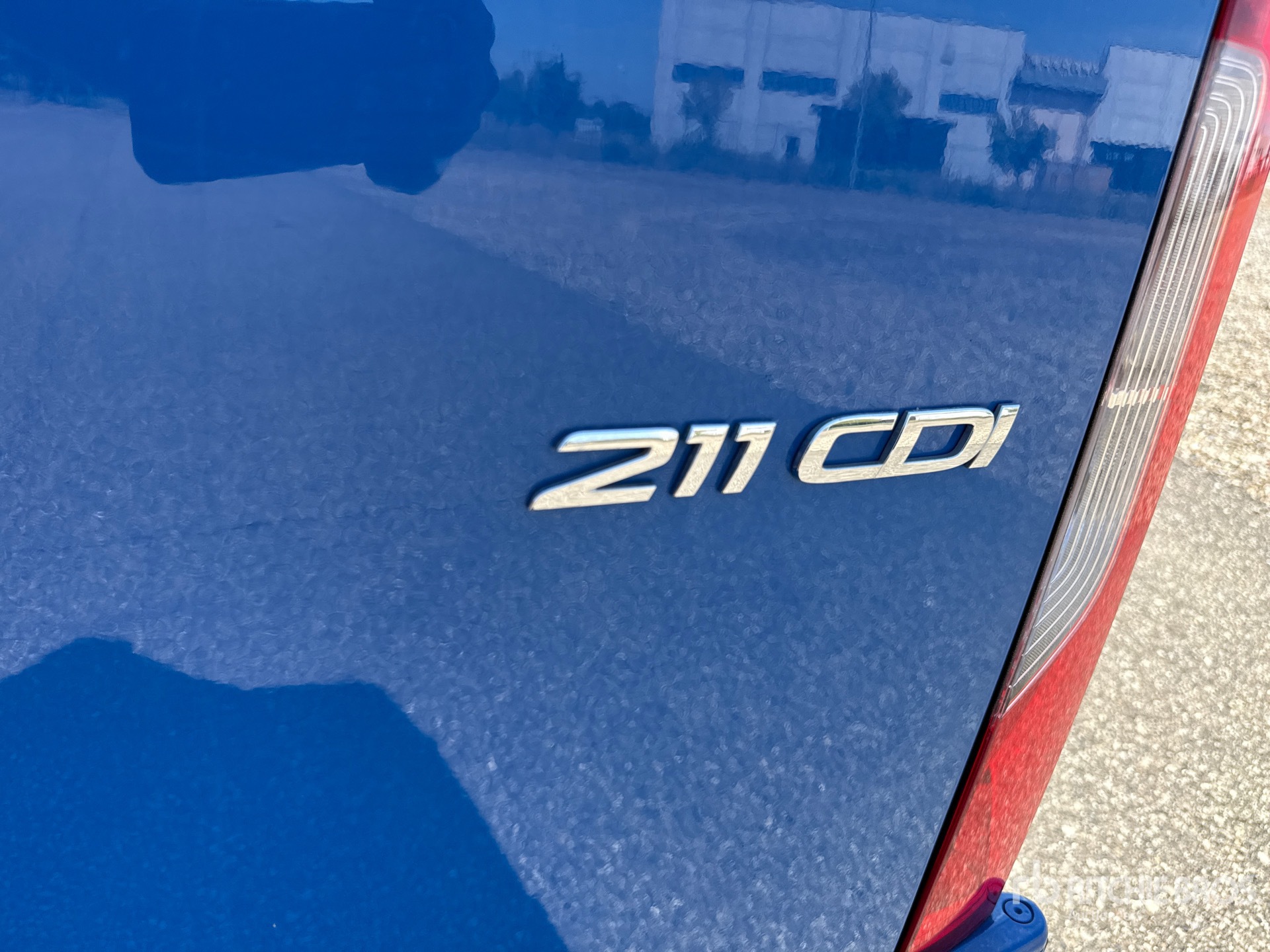 2024 Mercedes-Benz SPRINTER 211 CD