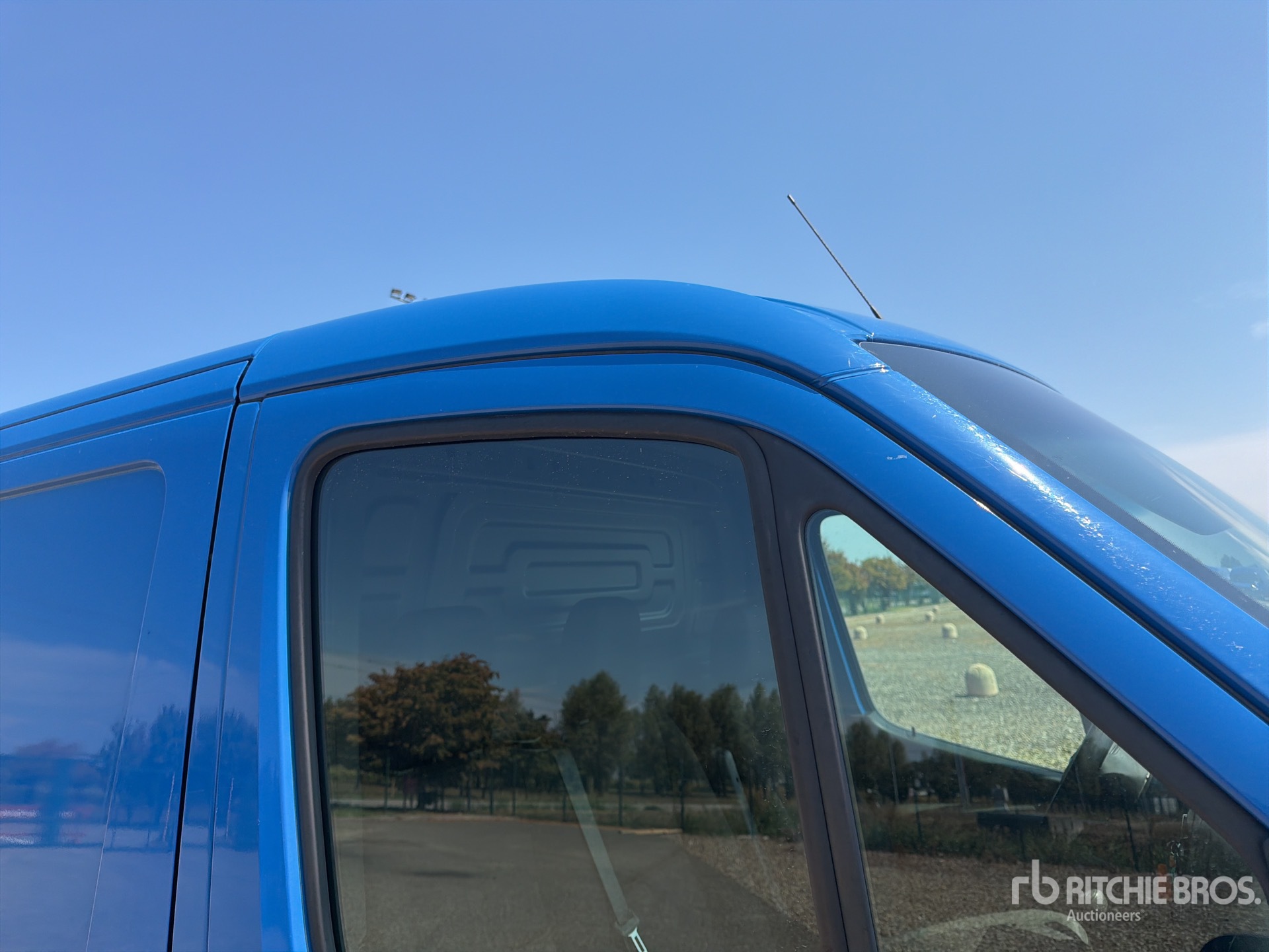 2024 Mercedes-Benz SPRINTER 211 CD