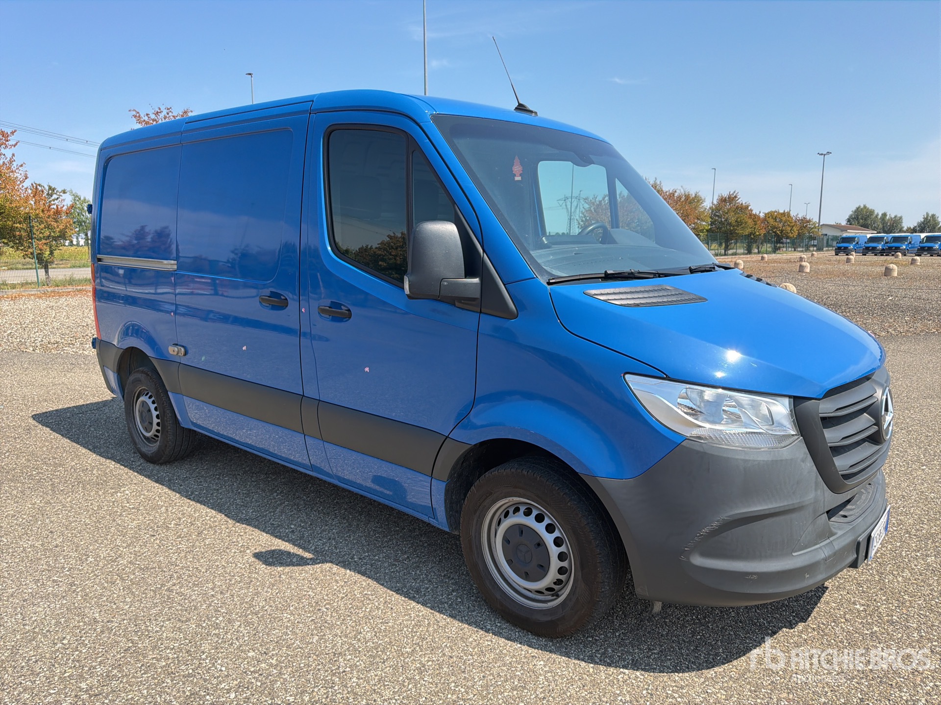 2024 Mercedes-Benz SPRINTER 211 CD
