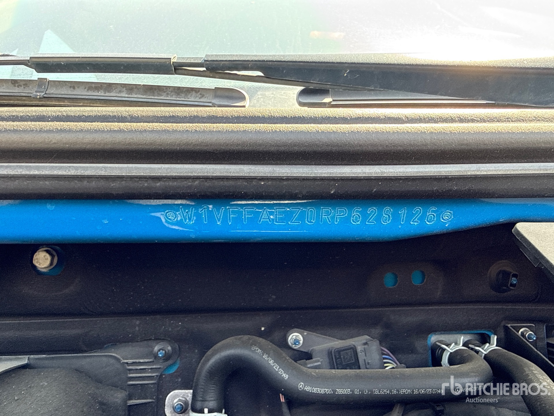 2024 Mercedes-Benz SPRINTER 211 CD