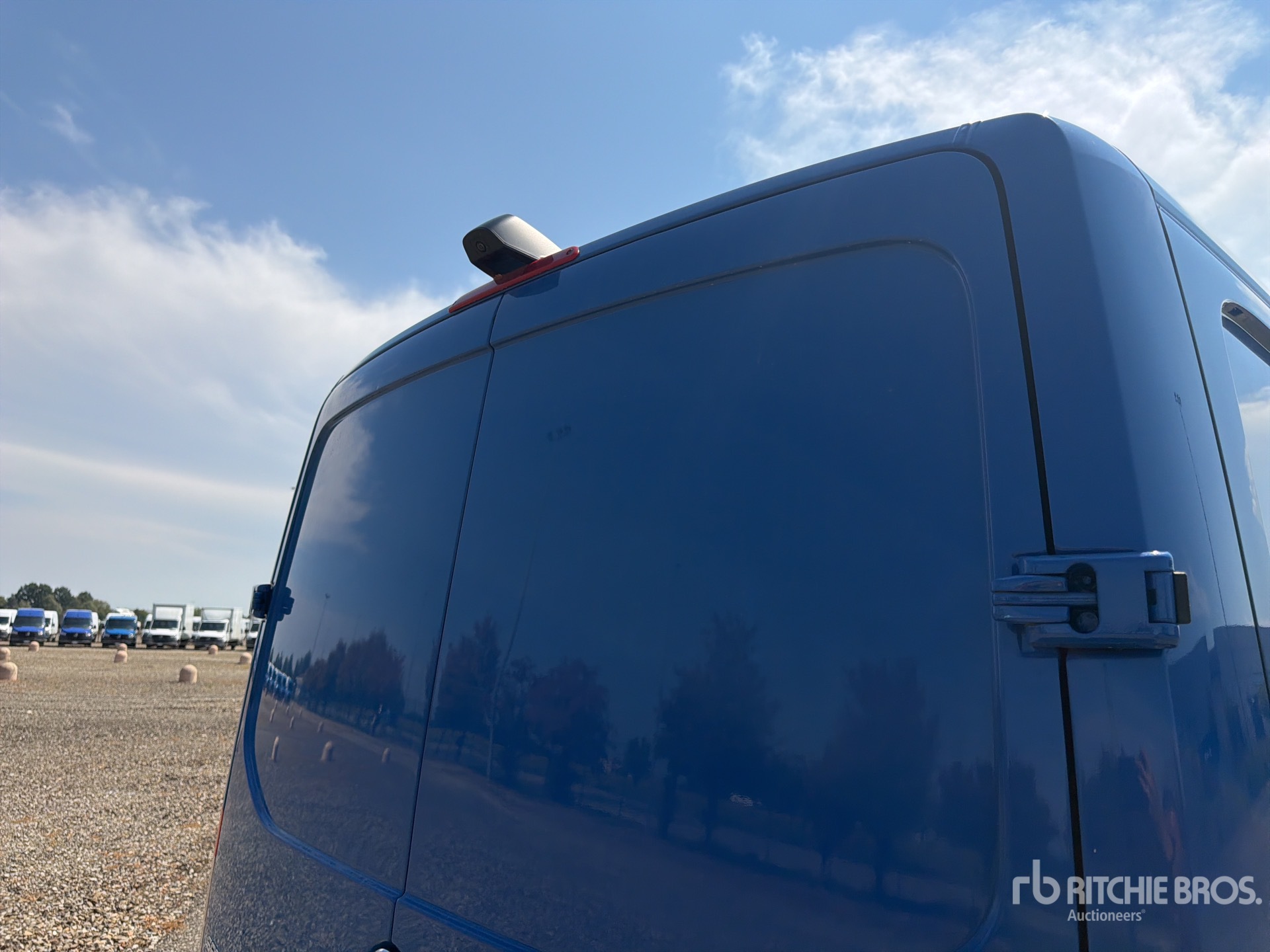 2024 Mercedes-Benz SPRINTER 211 CD