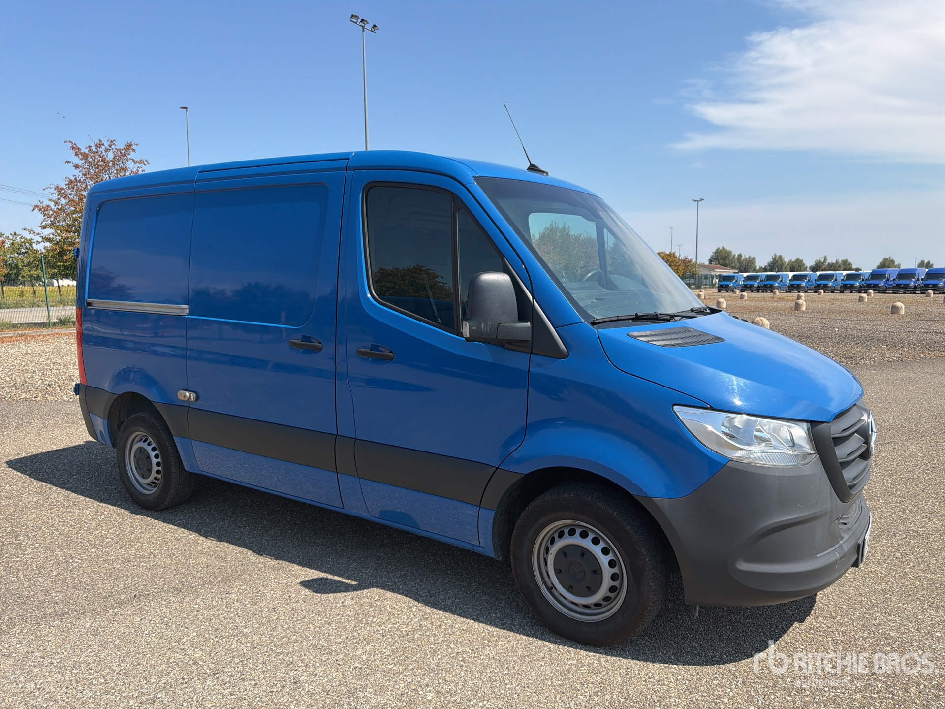 2024 Mercedes-Benz SPRINTER 211 CD